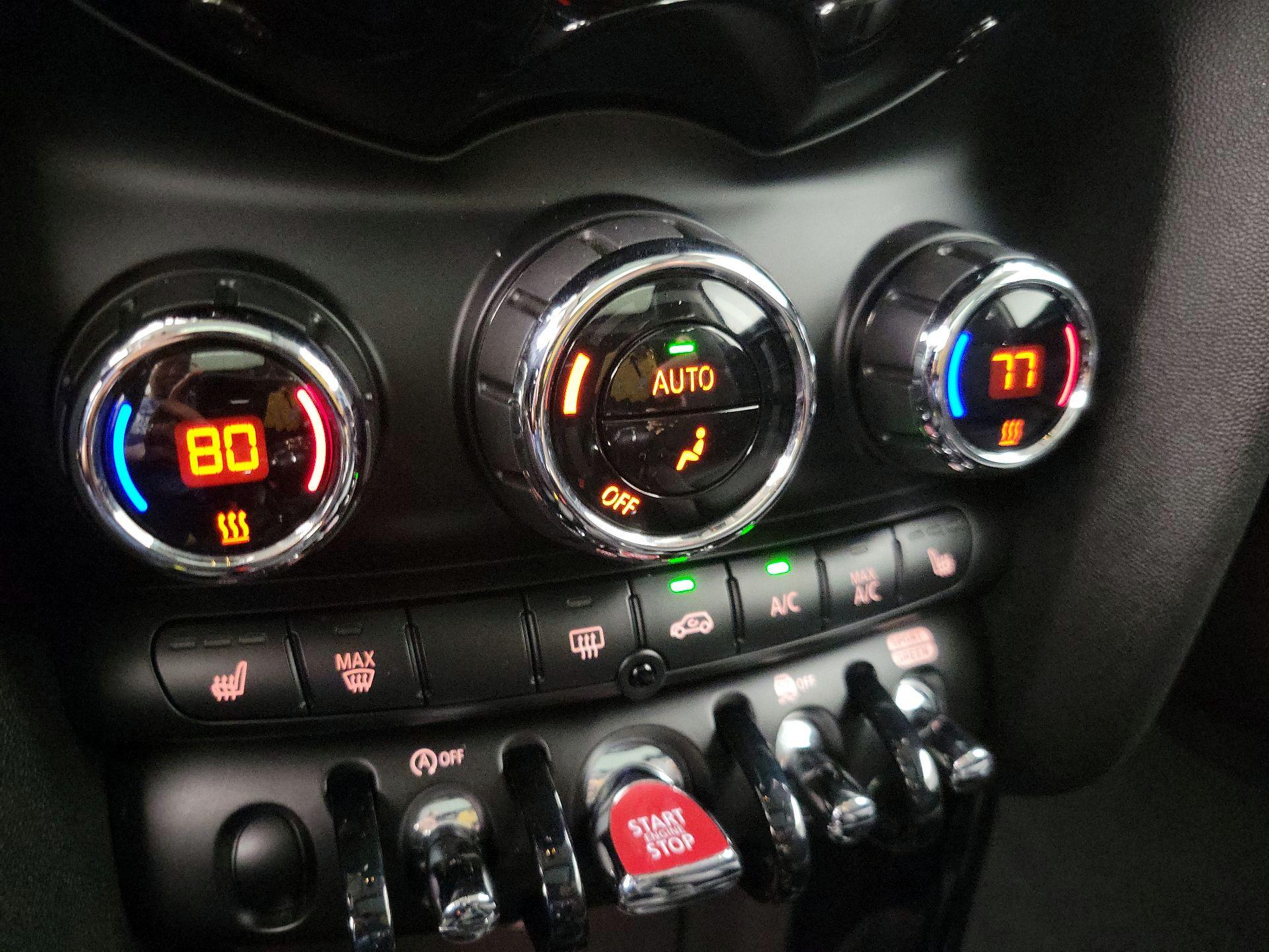 Thumbnail: 2021 MINI Cooper Hardtop - 14