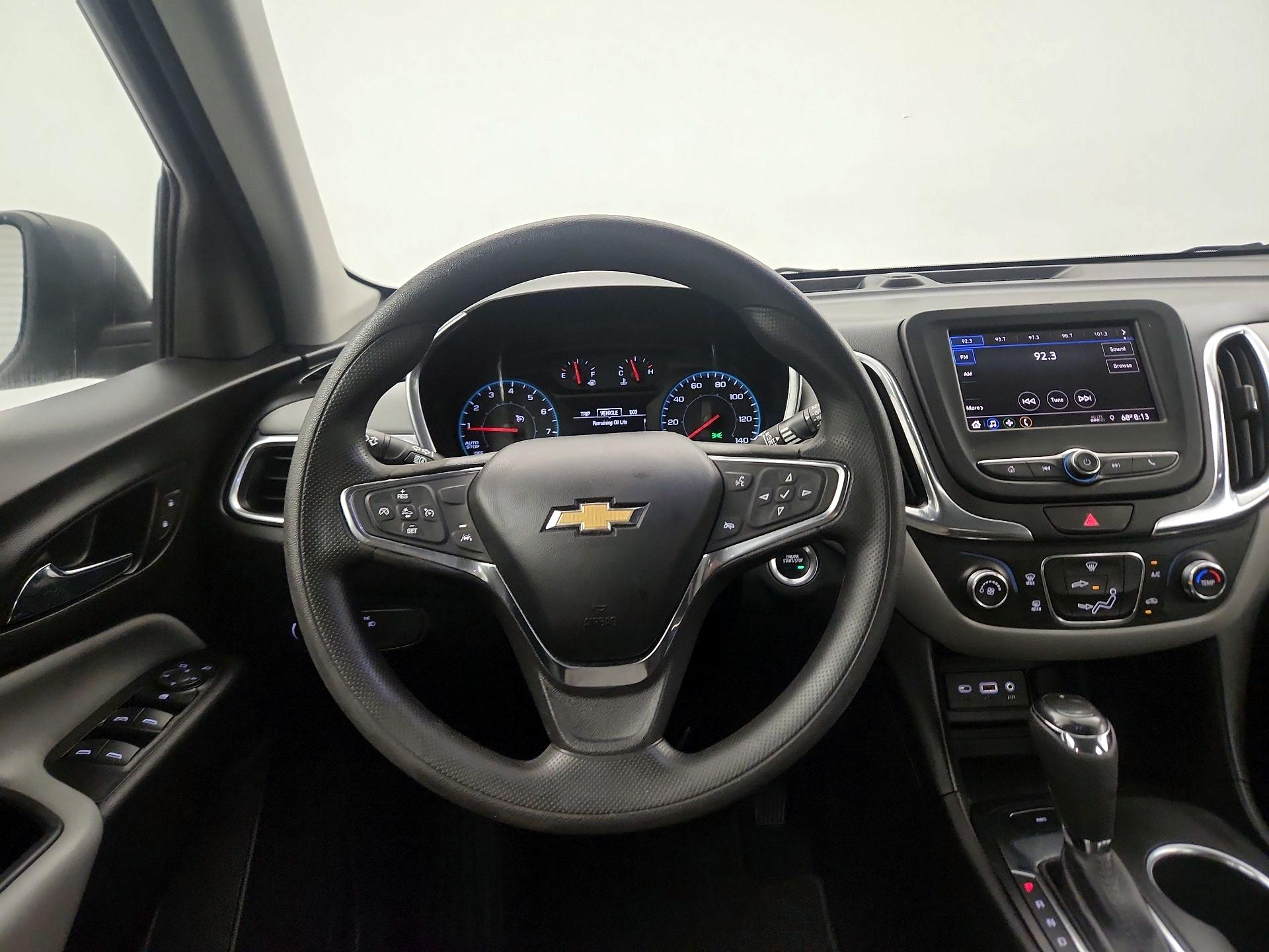 Thumbnail: 2021 Chevrolet Equinox - 10