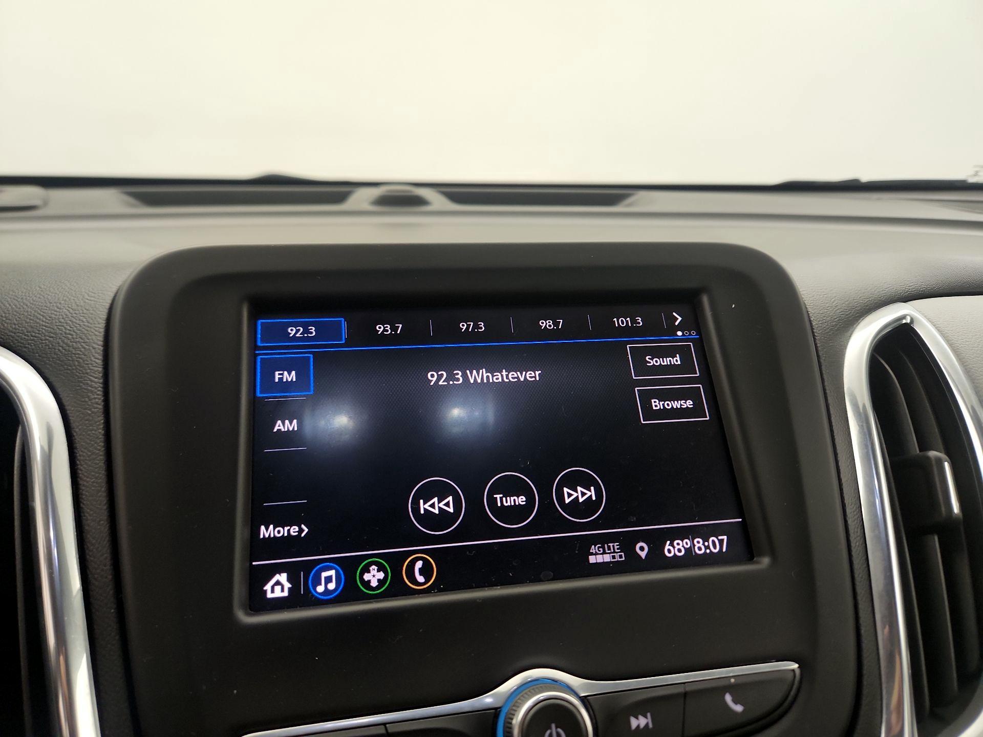 Thumbnail: 2021 Chevrolet Equinox - 15