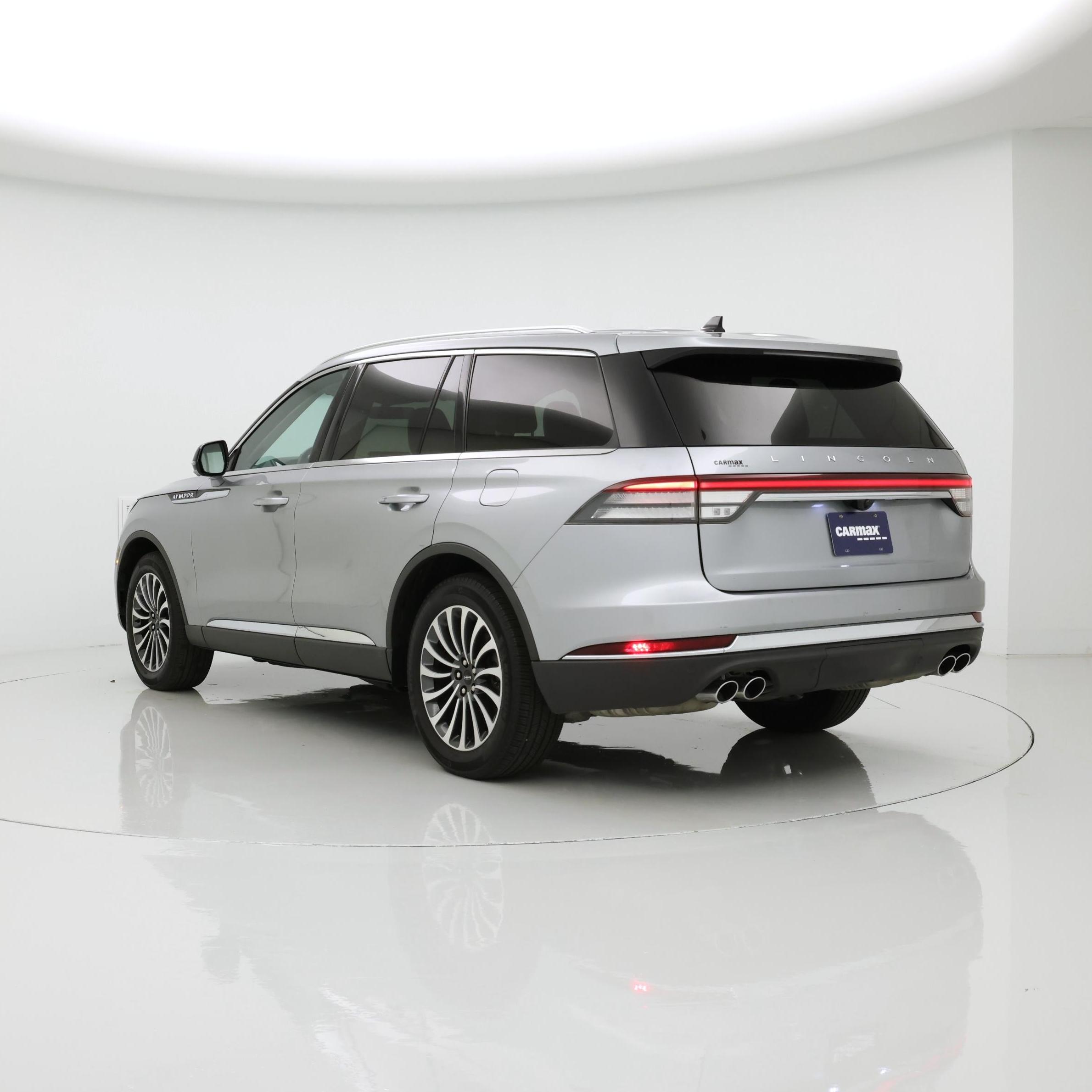 Thumbnail: 2022 Lincoln Aviator - 2