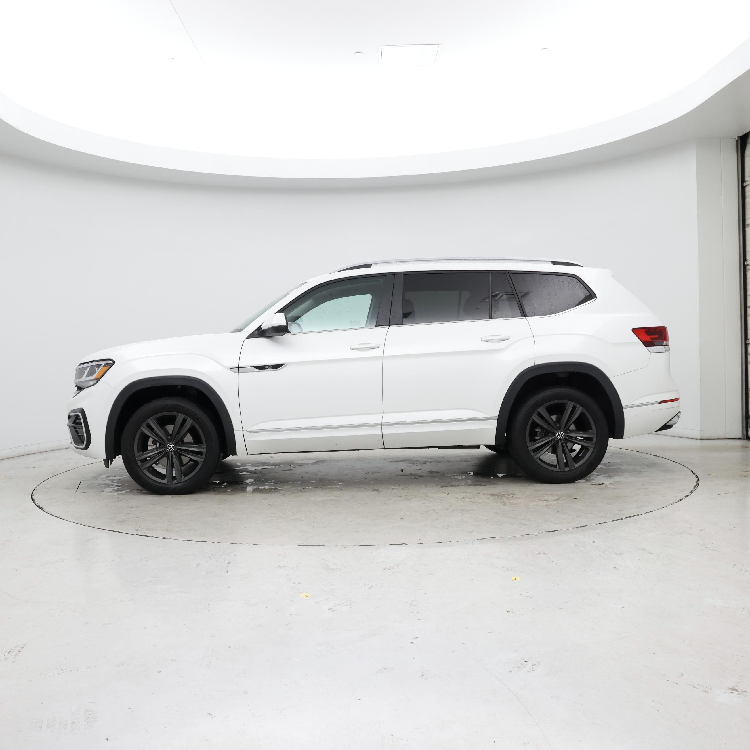 Thumbnail: 2022 Volkswagen Atlas - 3