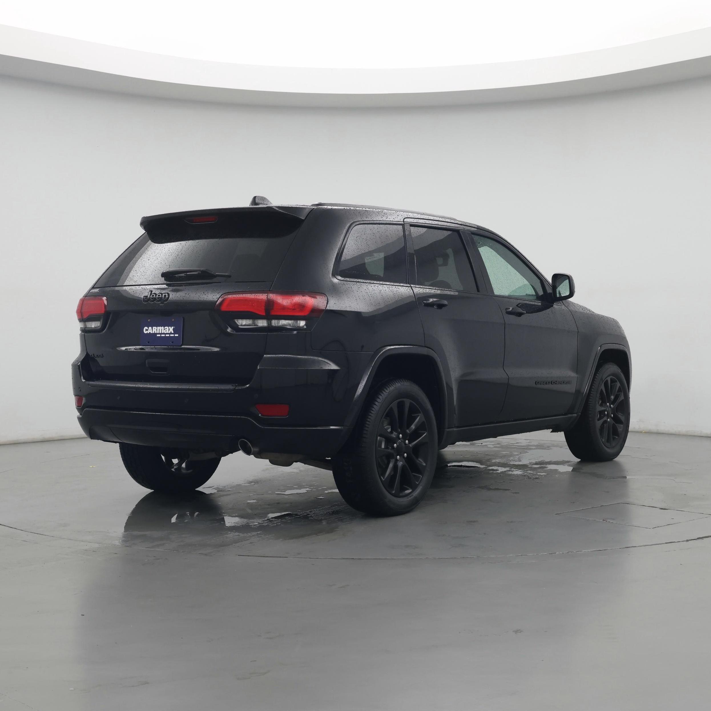 Thumbnail: 2020 Jeep Grand Cherokee - 8