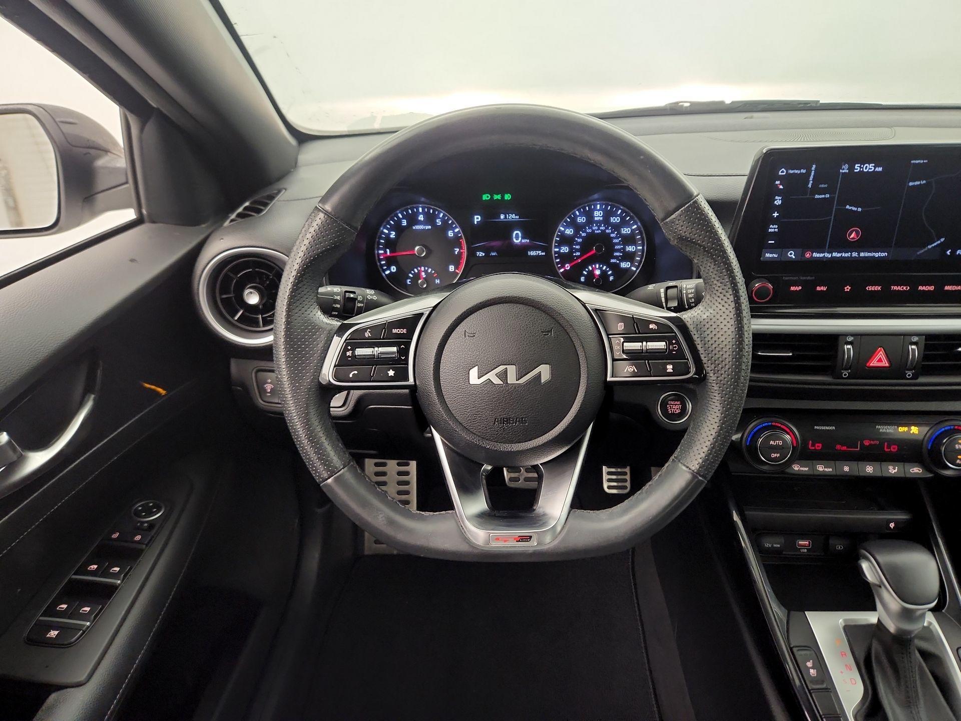 Thumbnail: 2023 Kia Forte - 10