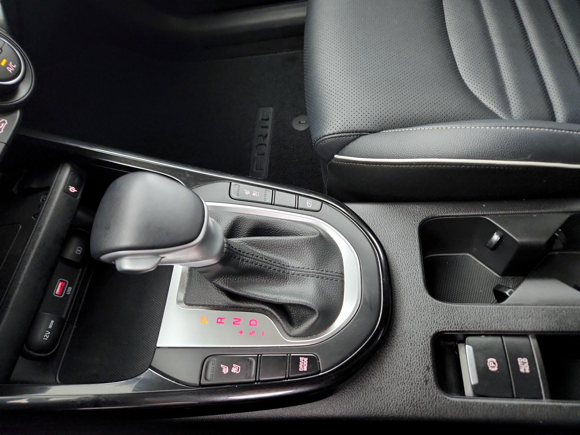 Thumbnail: 2023 Kia Forte - 18