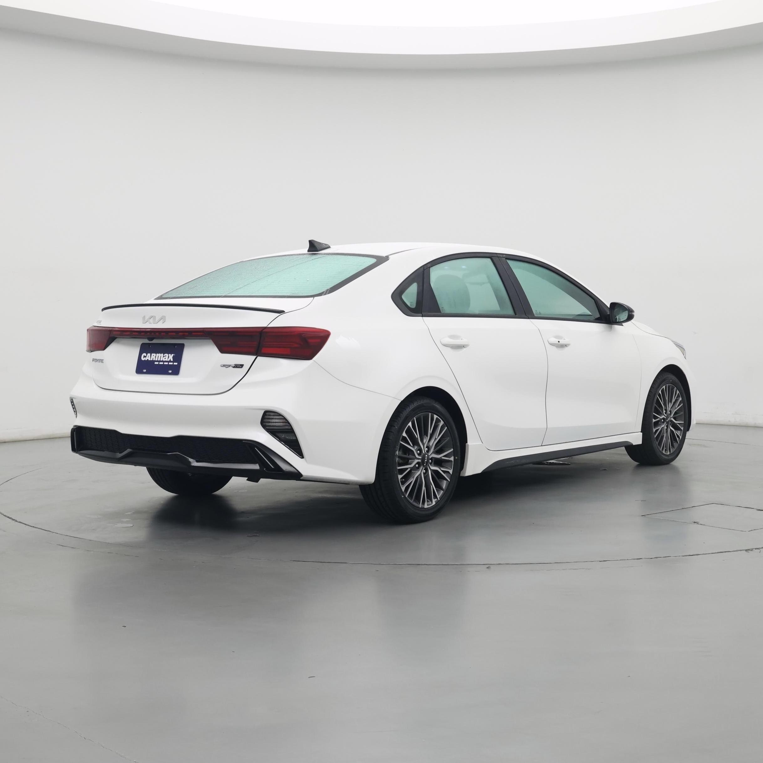 Thumbnail: 2023 Kia Forte - 8