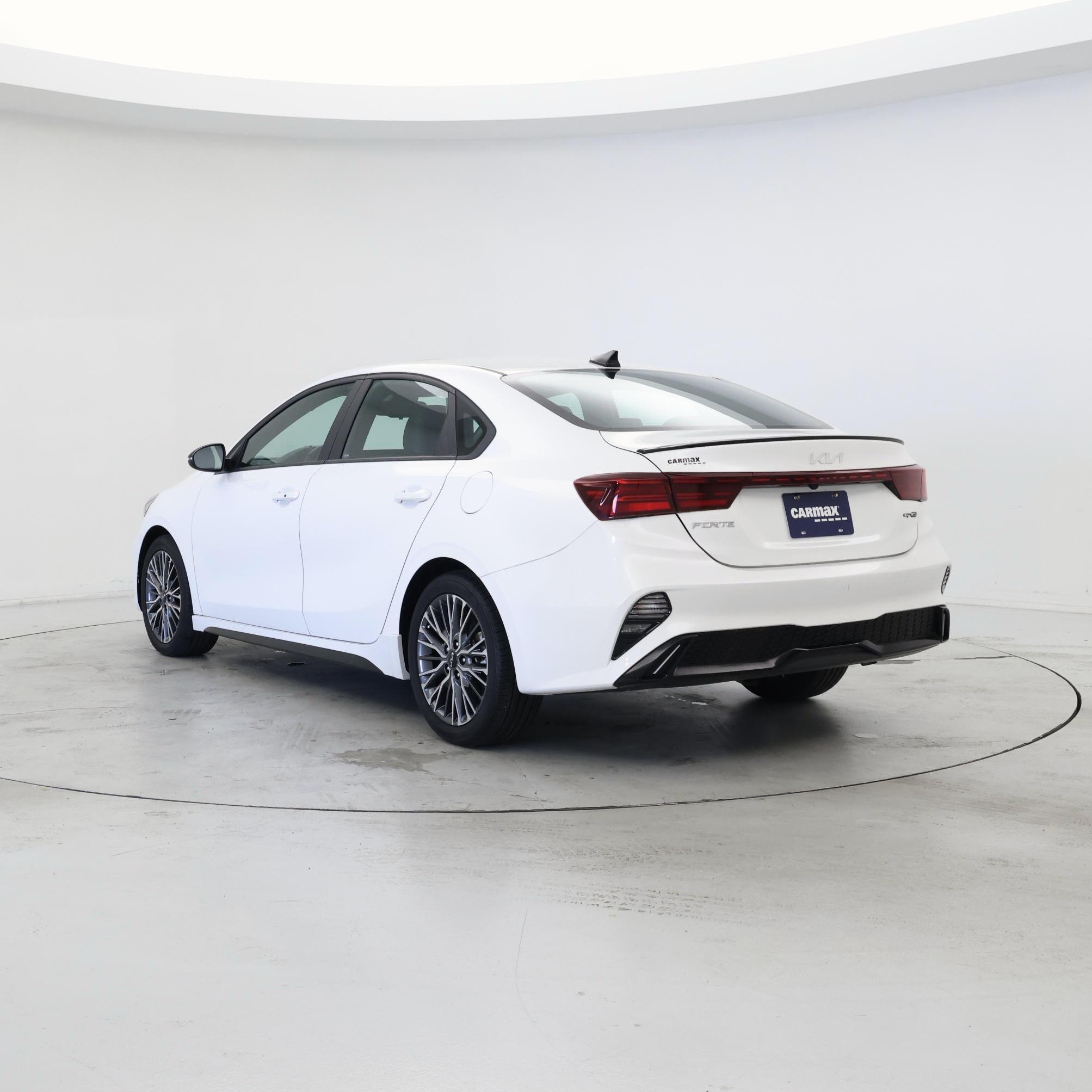 Thumbnail: 2022 Kia Forte - 2
