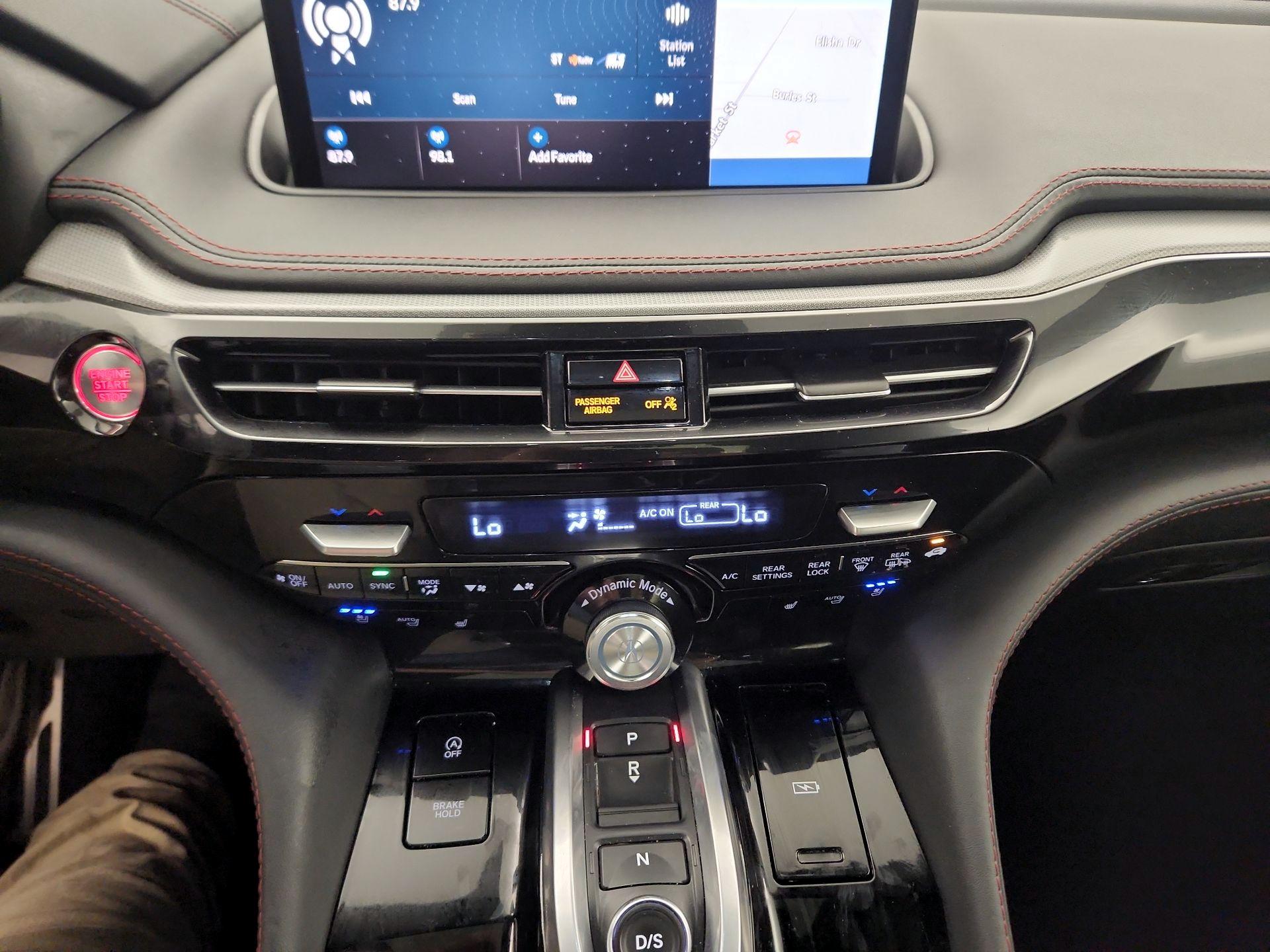 Thumbnail: 2022 Acura MDX - 17
