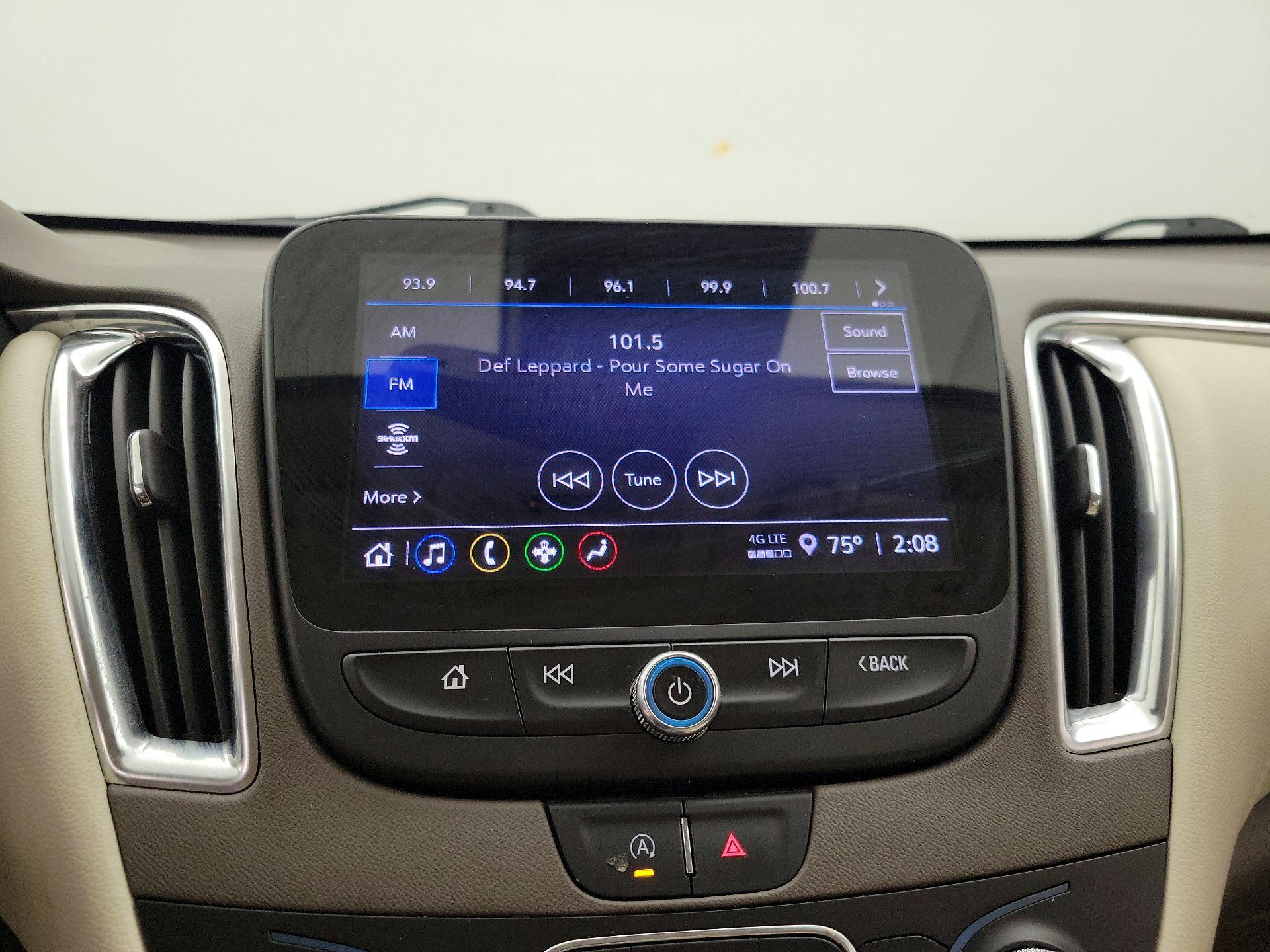 Thumbnail: 2021 Chevrolet Malibu - 15