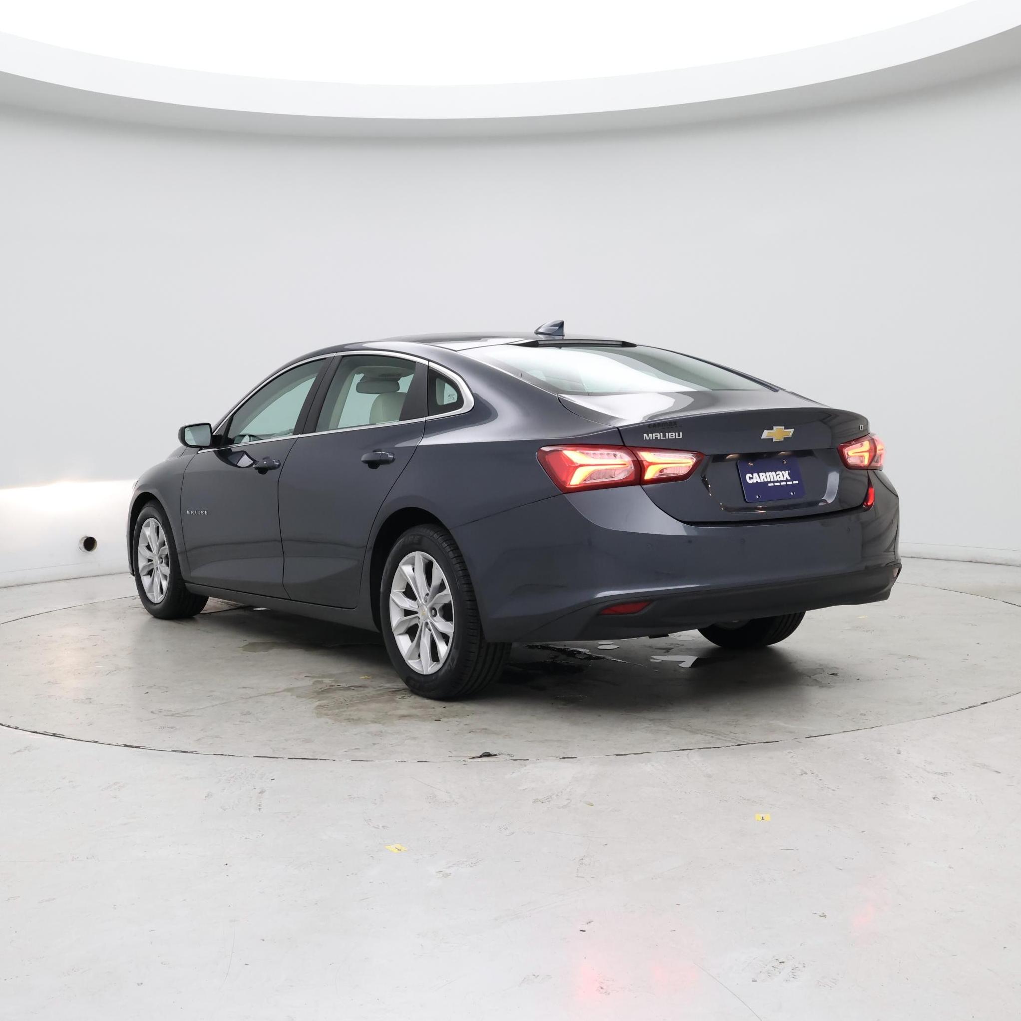 Thumbnail: 2021 Chevrolet Malibu - 2