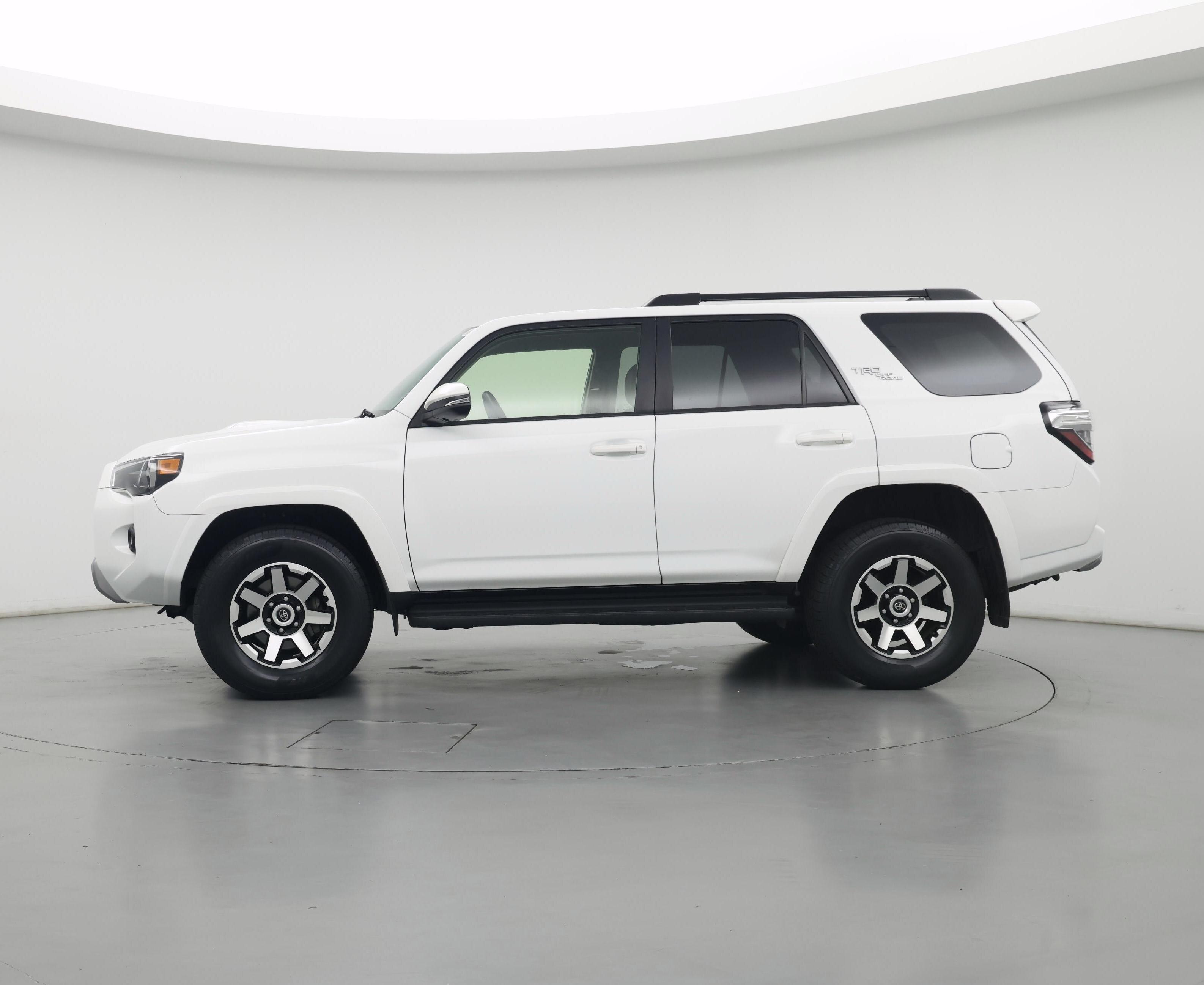 Thumbnail: 2024 Toyota 4Runner - 3