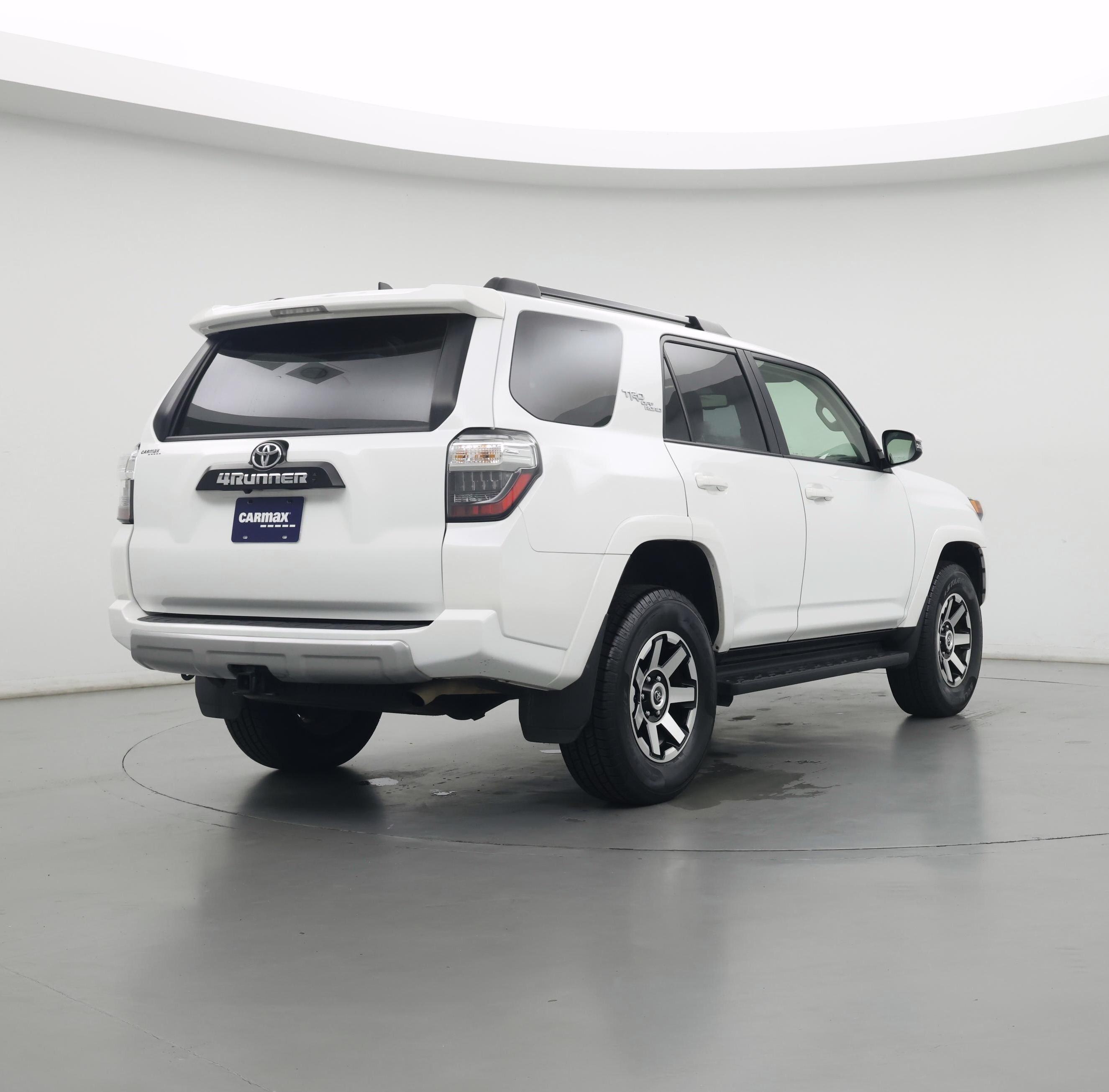 Thumbnail: 2024 Toyota 4Runner - 8
