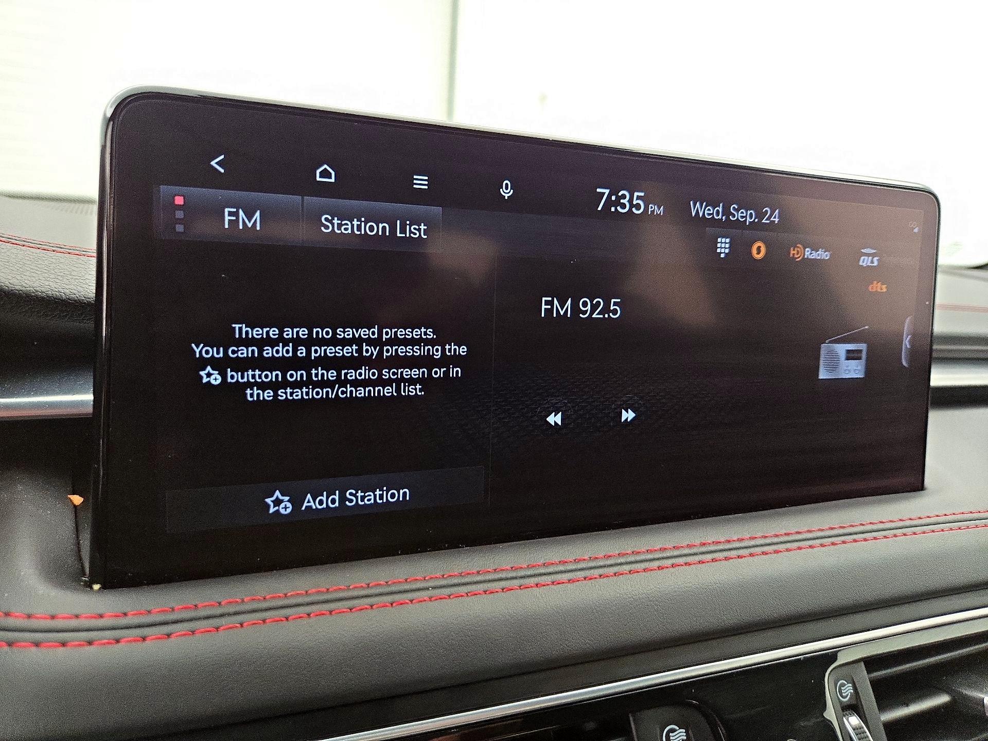 Thumbnail: 2023 Genesis G70 - 16