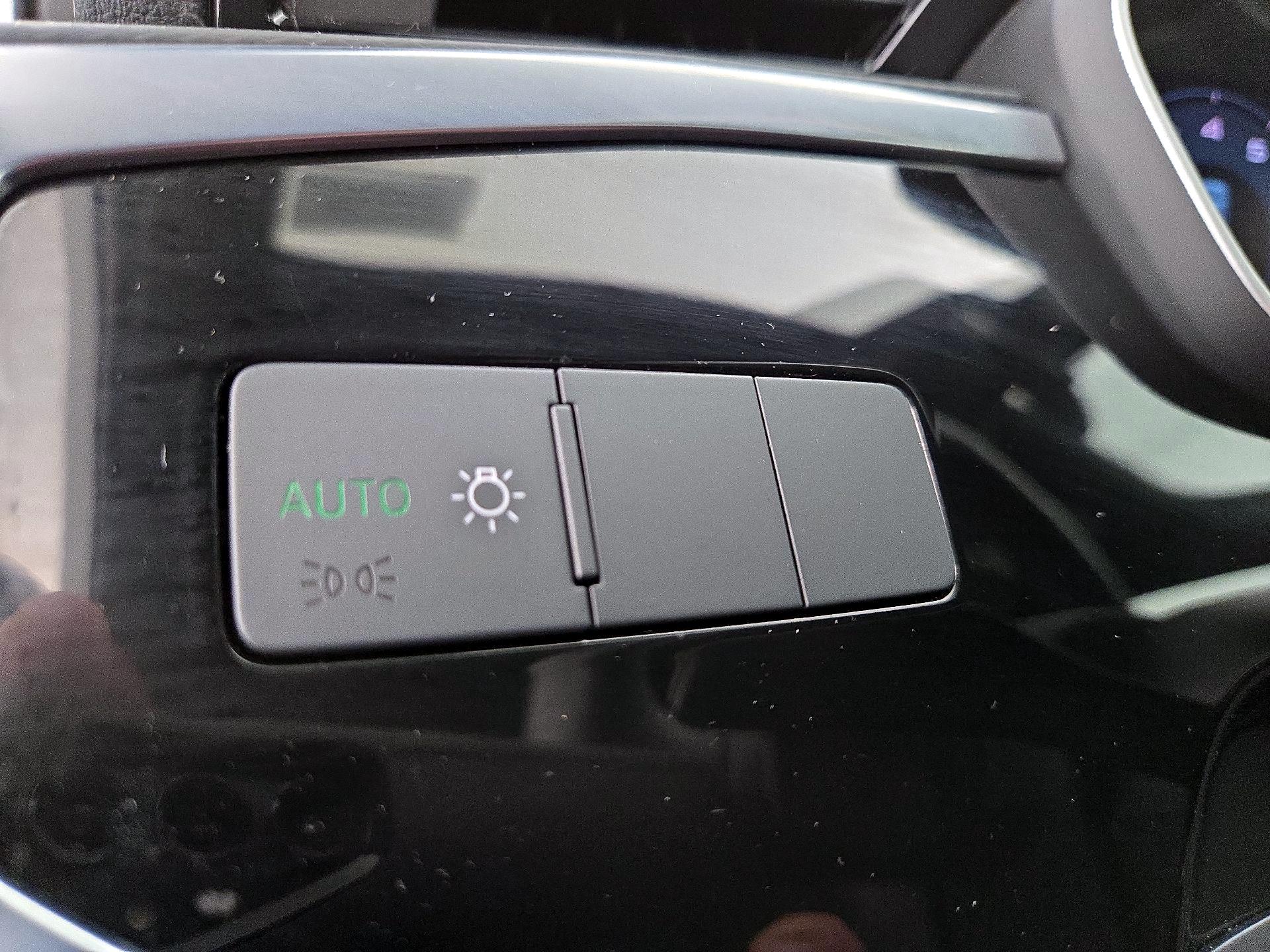 Thumbnail: 2022 Audi Q3 - 13