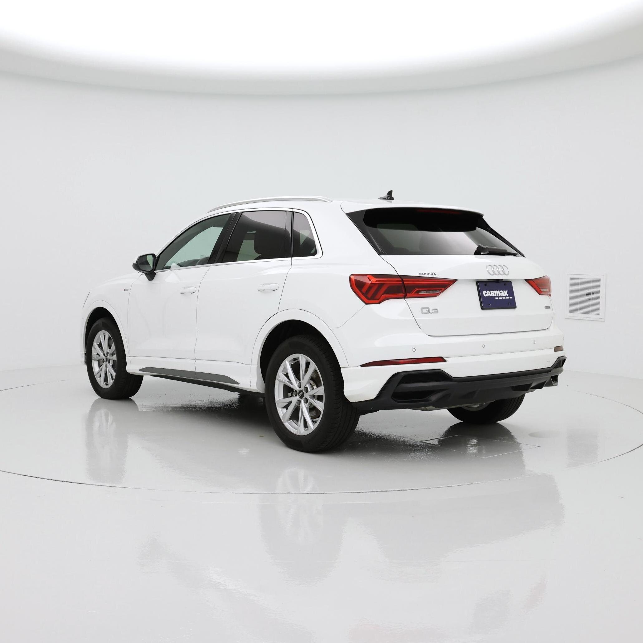 Thumbnail: 2022 Audi Q3 - 2