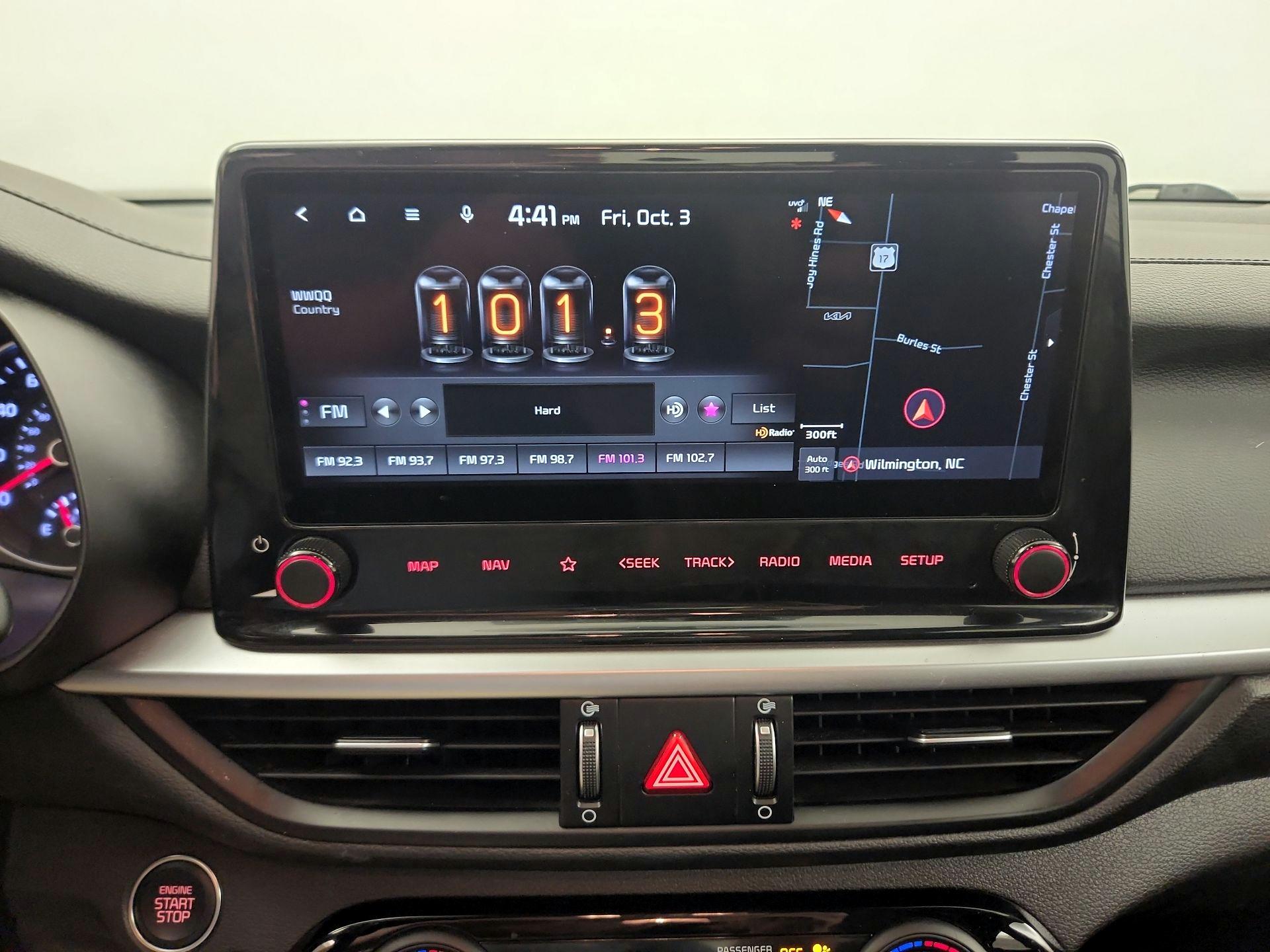Thumbnail: 2022 Kia Forte - 16