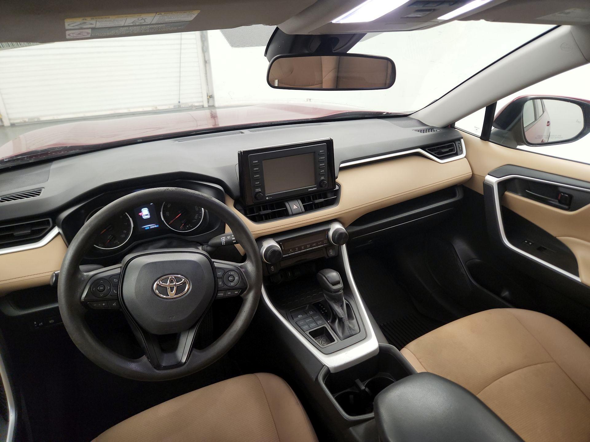 Thumbnail: 2022 Toyota RAV4 - 9