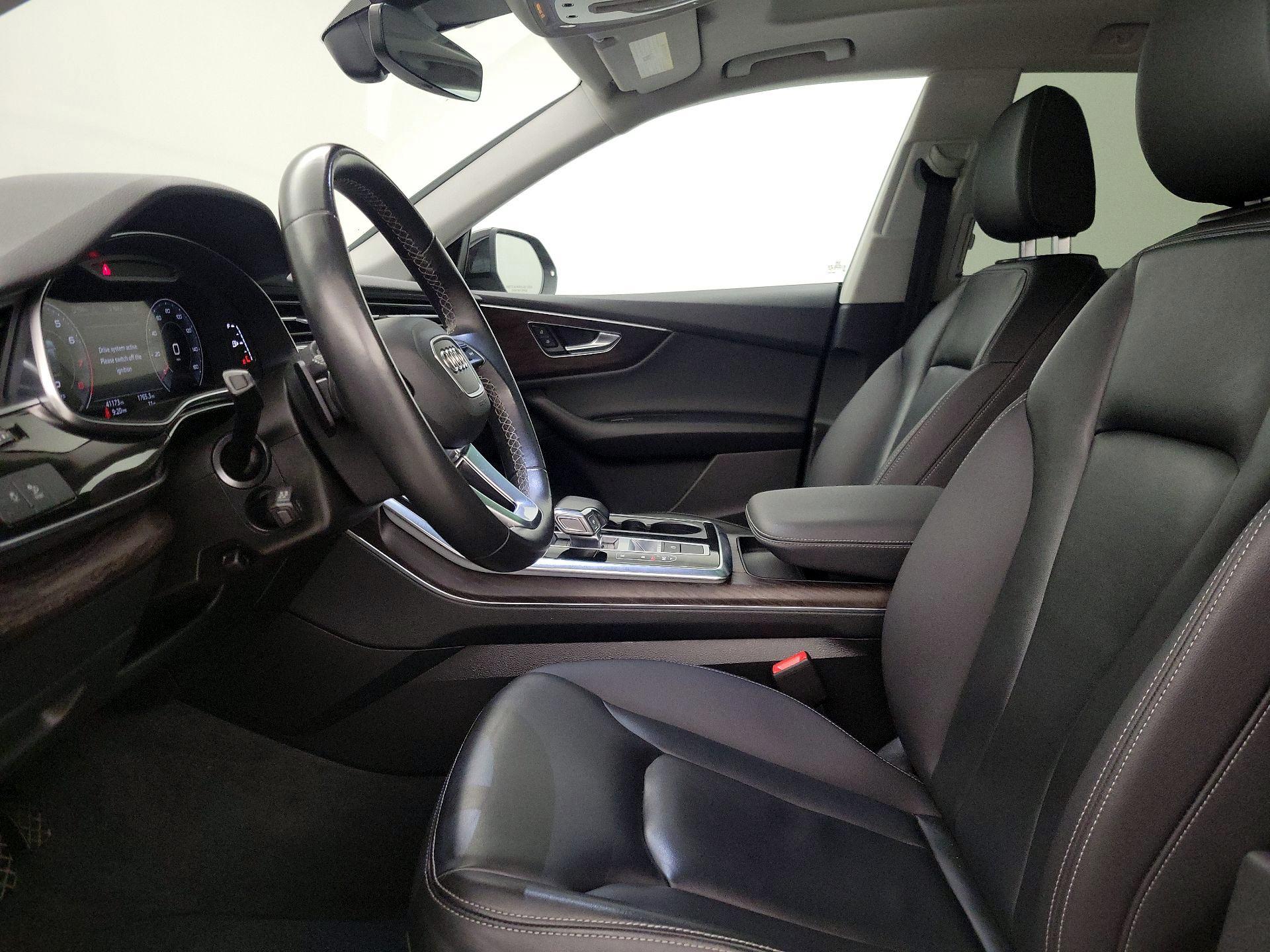 Thumbnail: 2022 Audi Q8 - 11