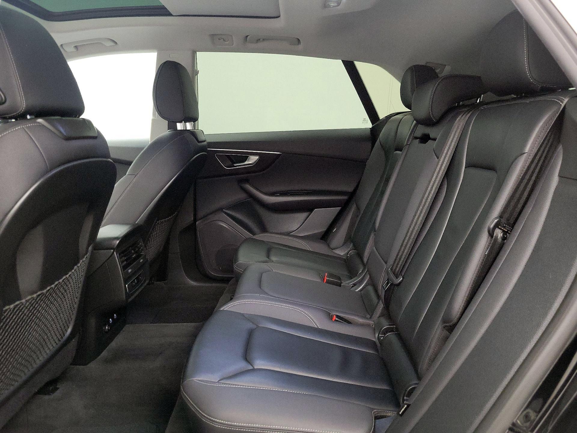 Thumbnail: 2022 Audi Q8 - 19