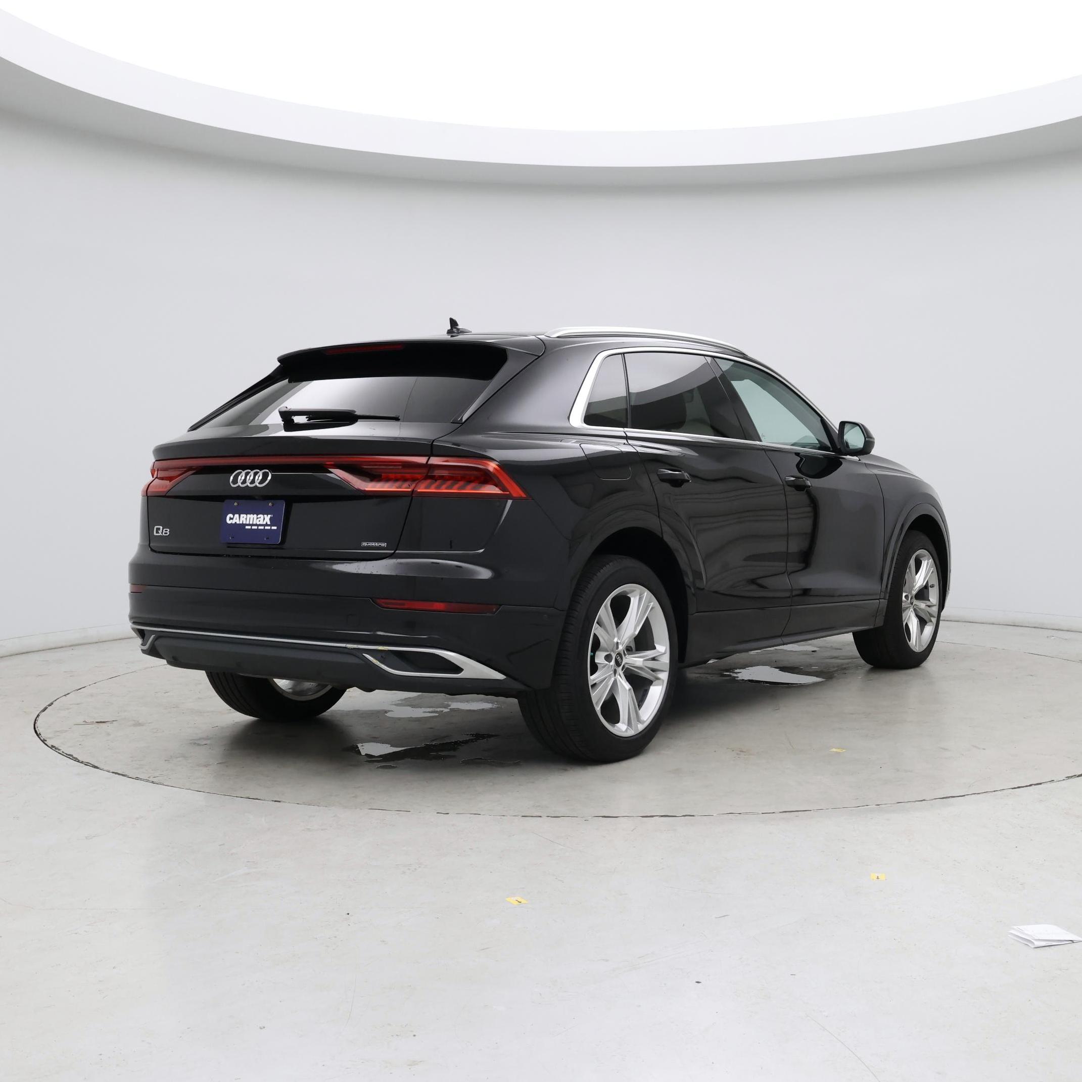 Thumbnail: 2022 Audi Q8 - 8