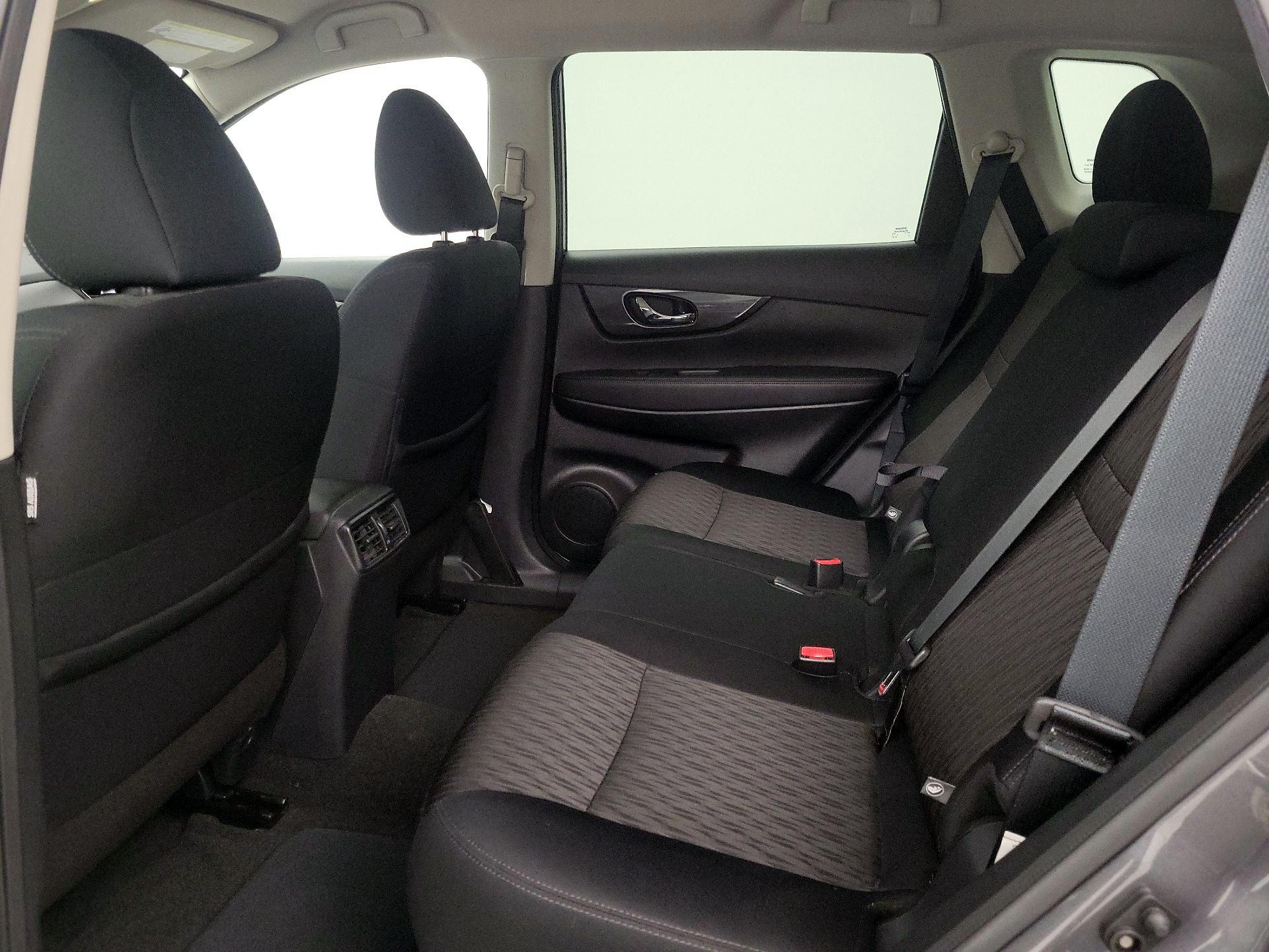 Thumbnail: 2020 Nissan Rogue - 20