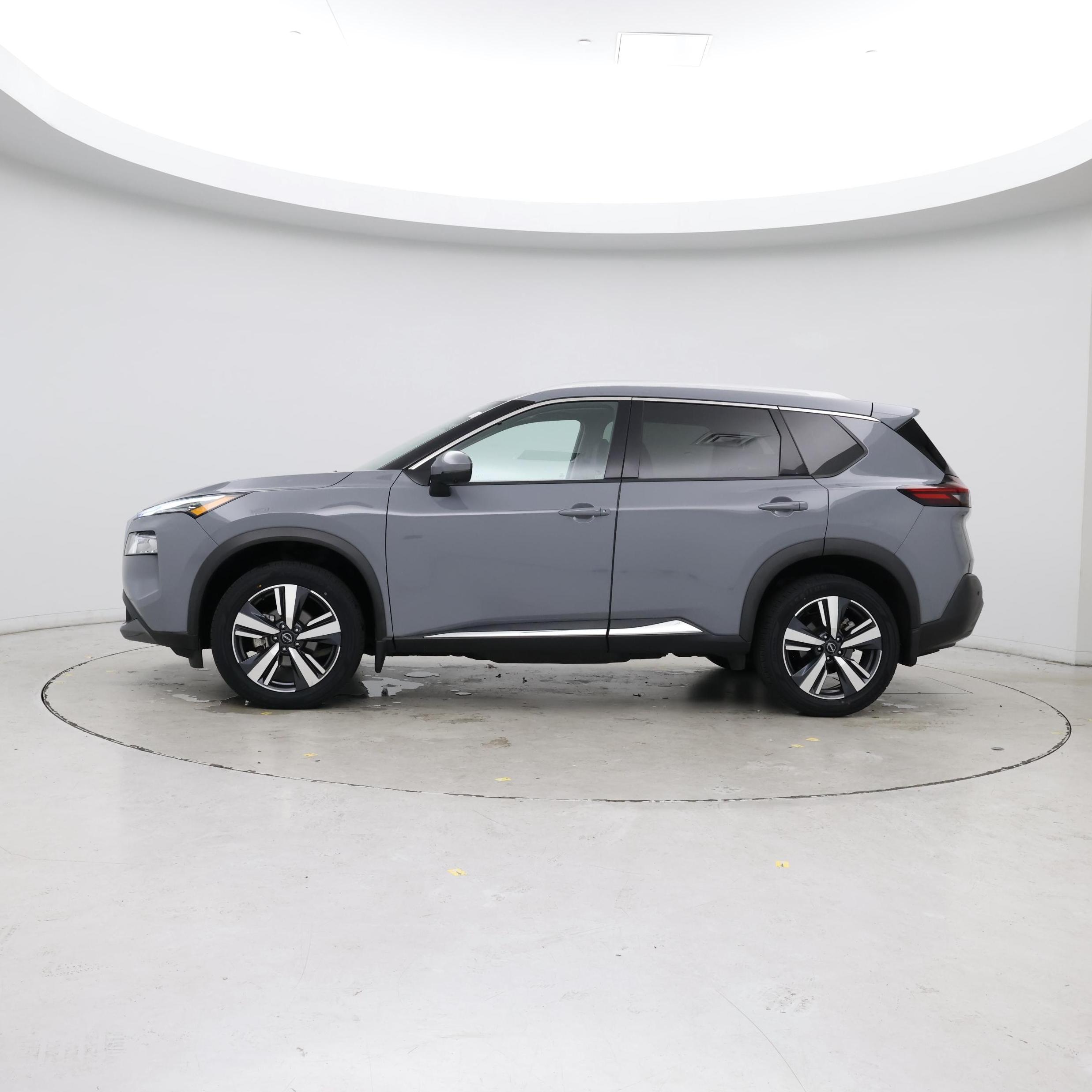 Thumbnail: 2022 Nissan Rogue - 3