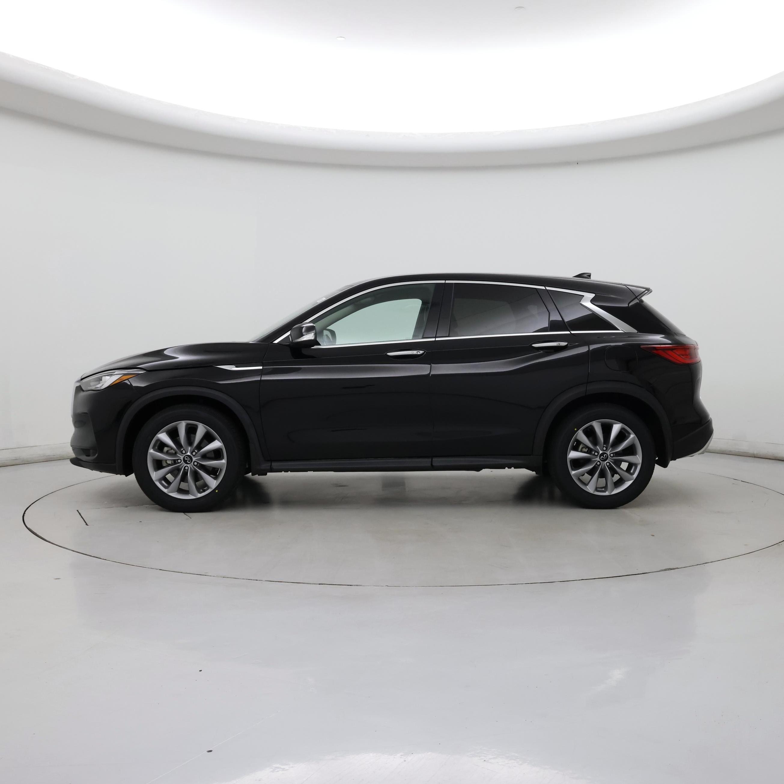 Thumbnail: 2022 INFINITI QX50 - 3