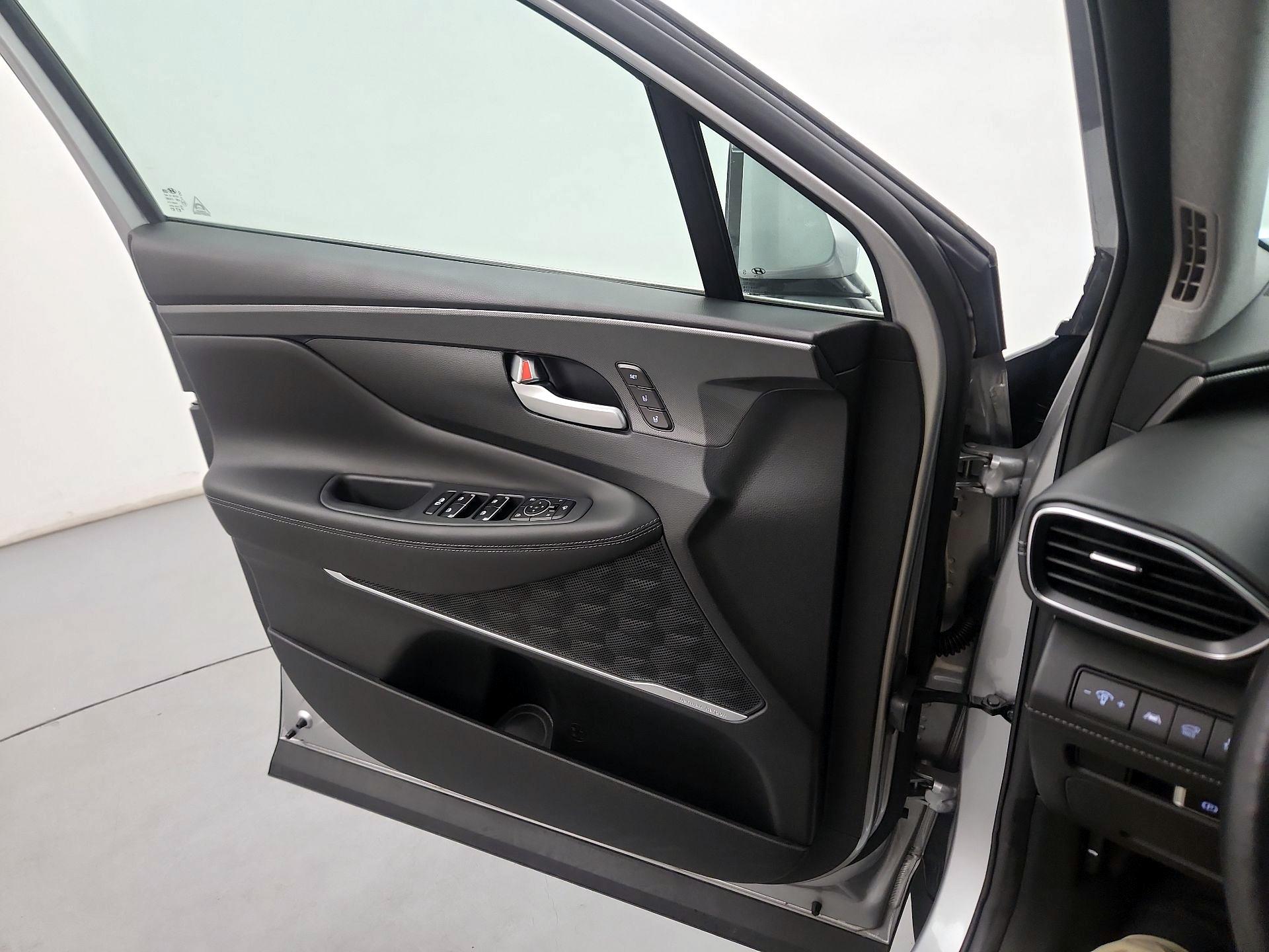 Thumbnail: 2023 Hyundai Santa Fe - 12