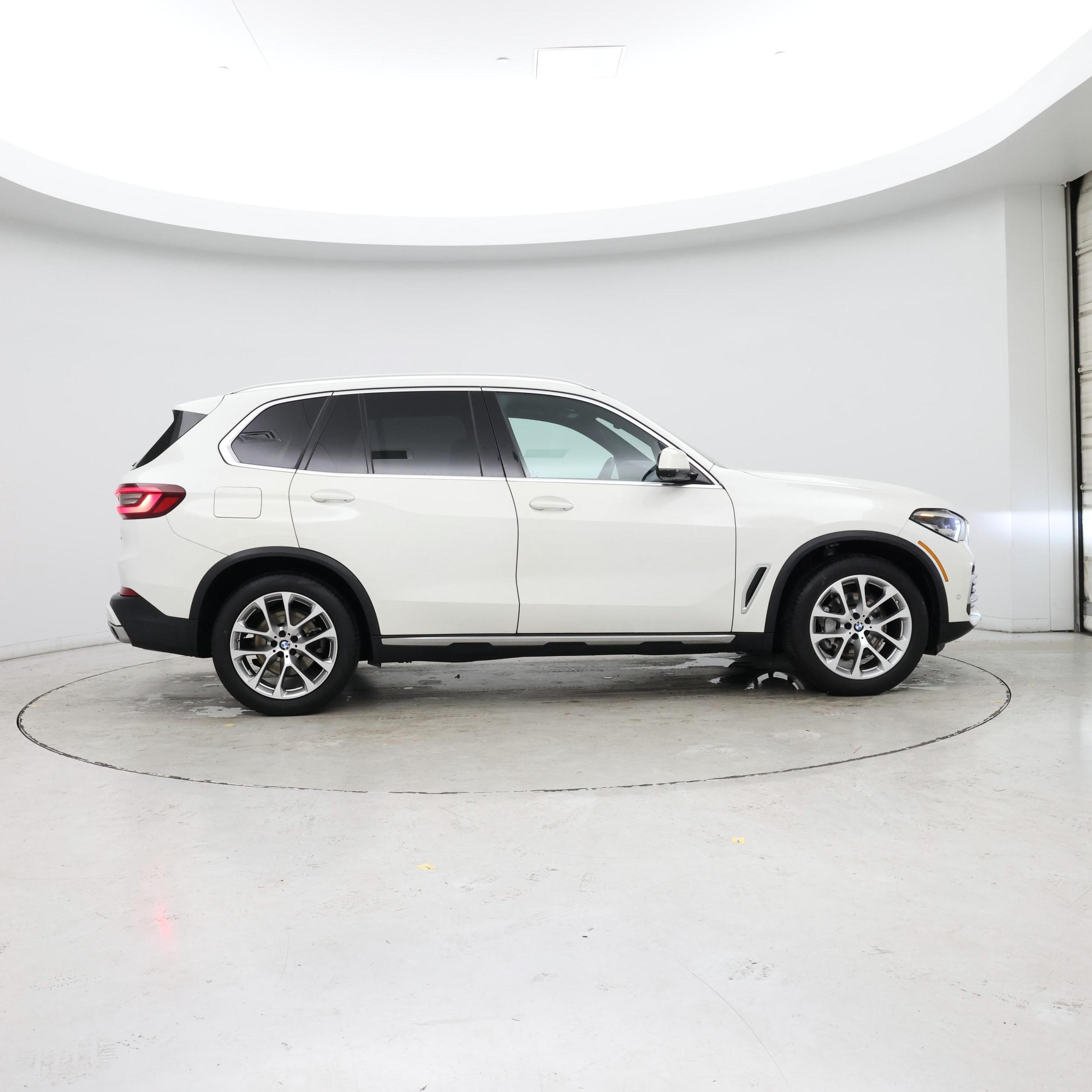 Thumbnail: 2022 BMW X5 - 7