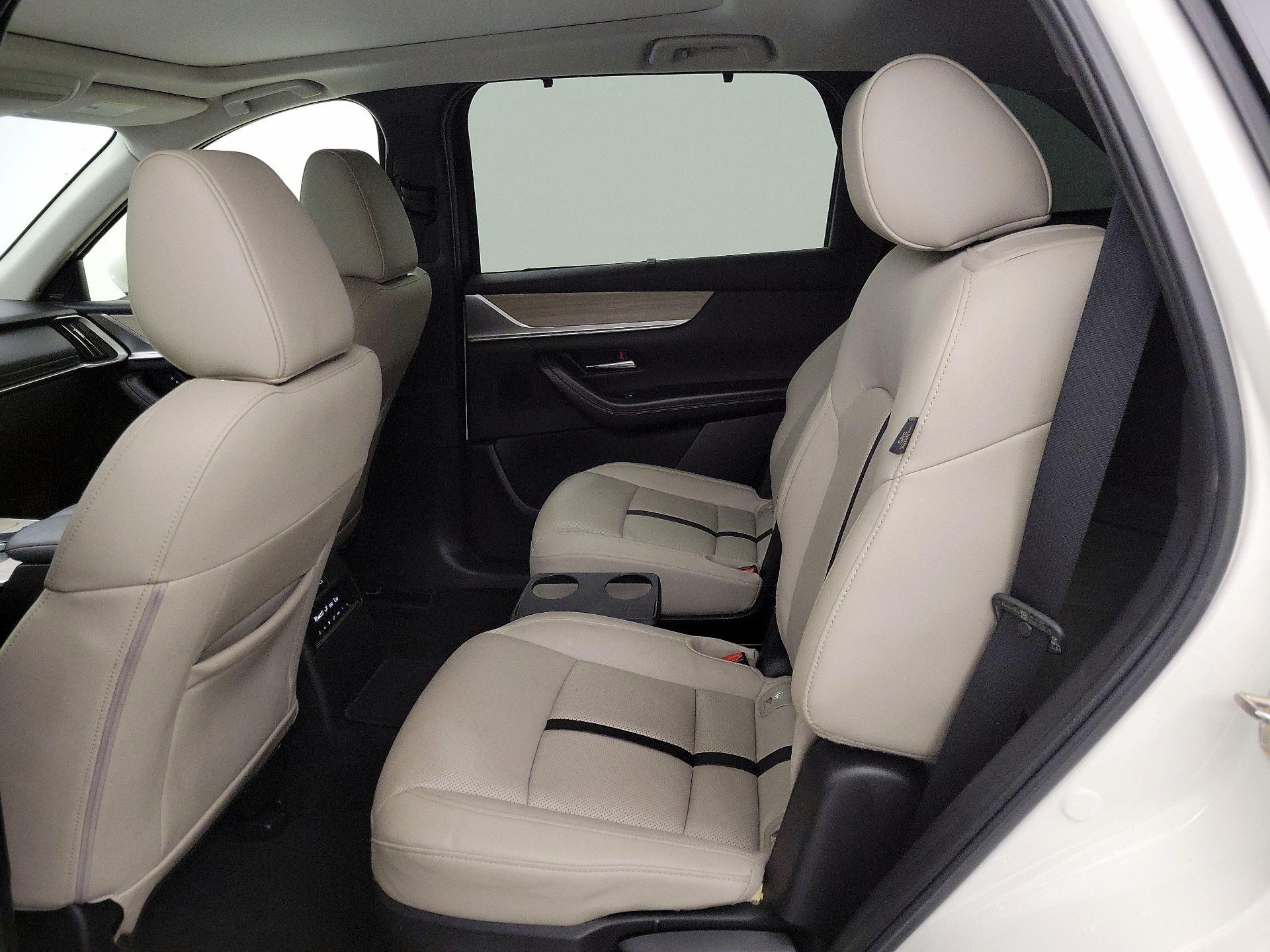 Thumbnail: 2024 Mazda CX-90 - 18