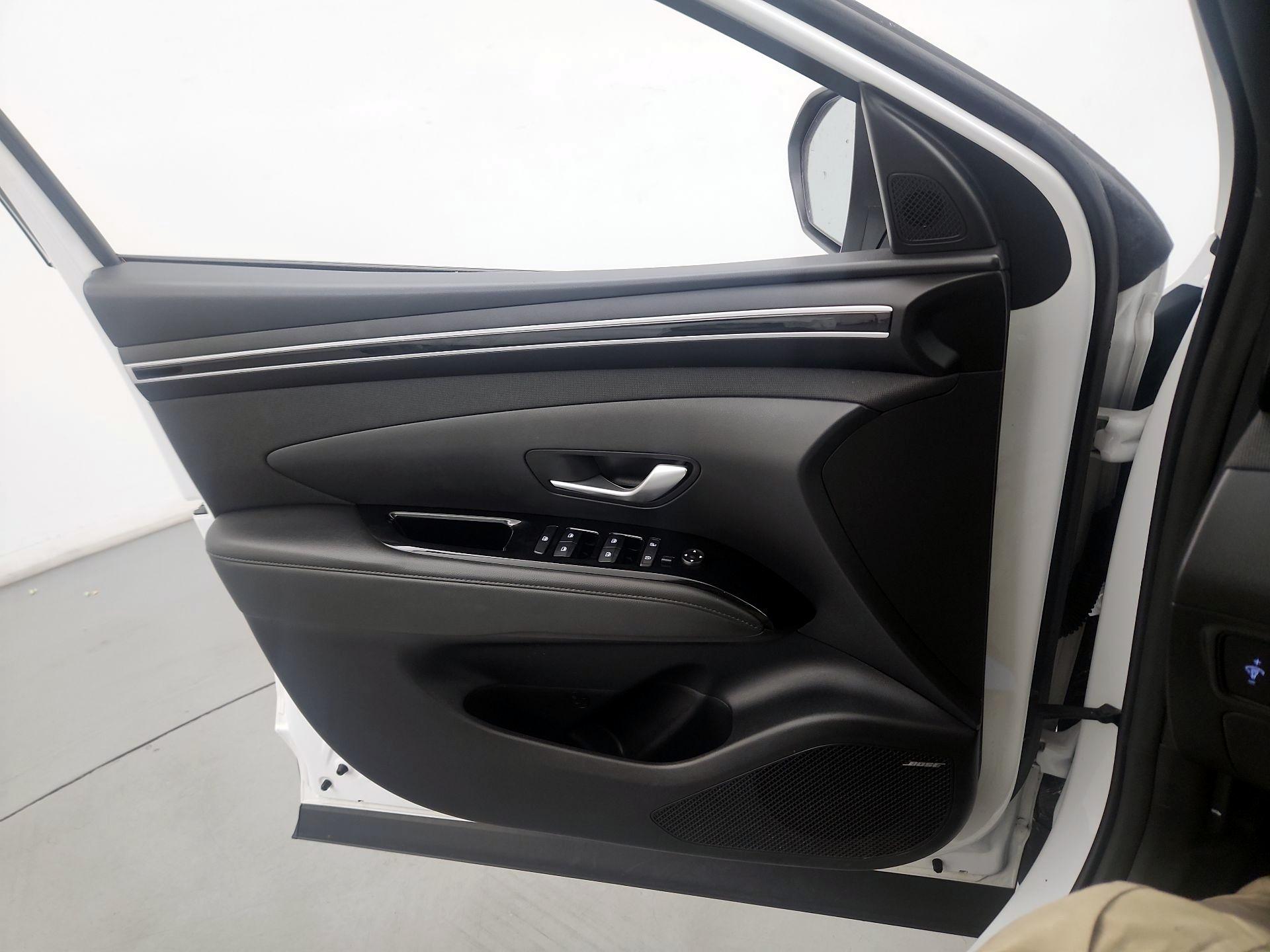 Thumbnail: 2022 Hyundai Tucson - 12