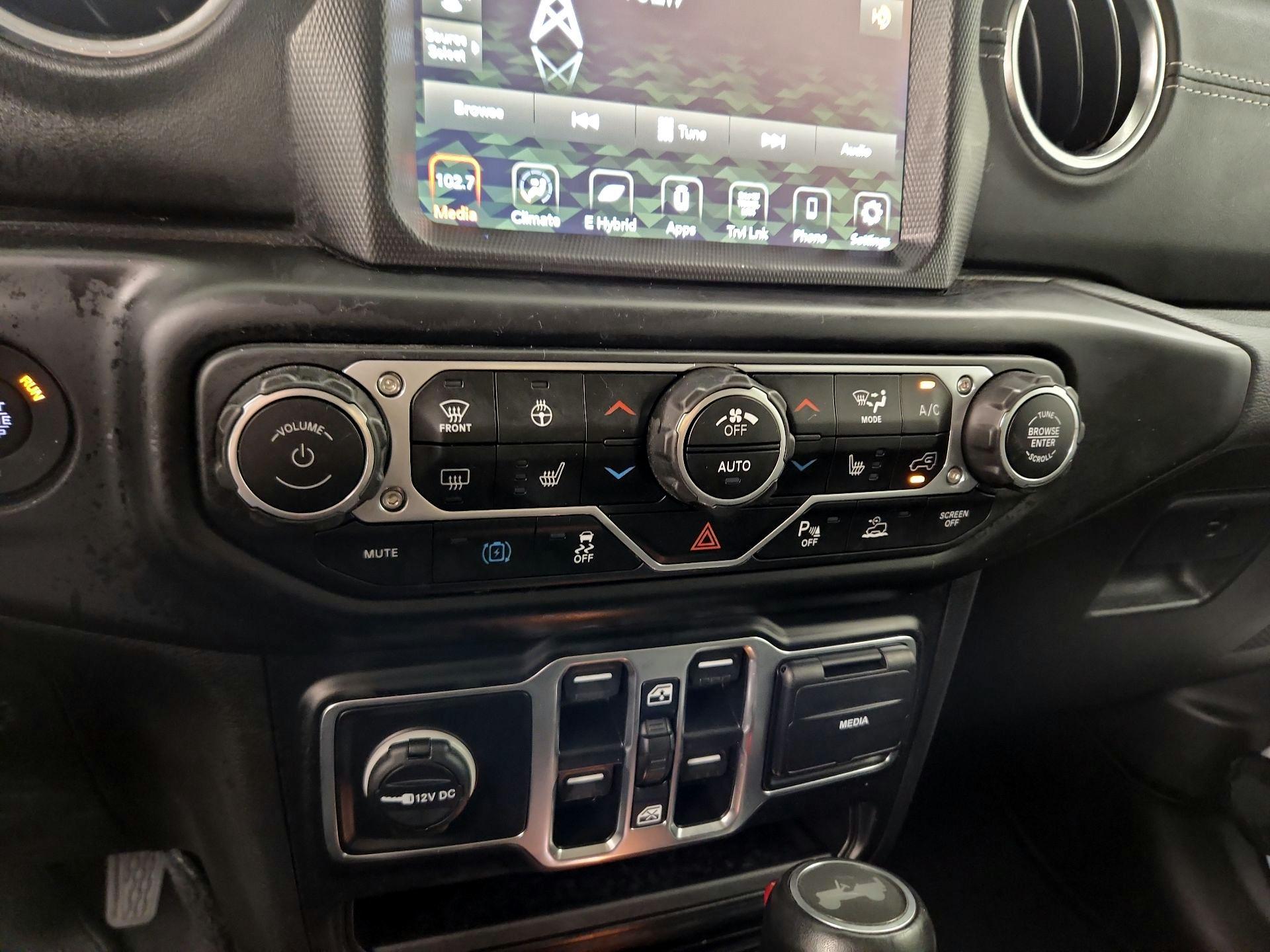 Thumbnail: 2023 Jeep Wrangler - 16