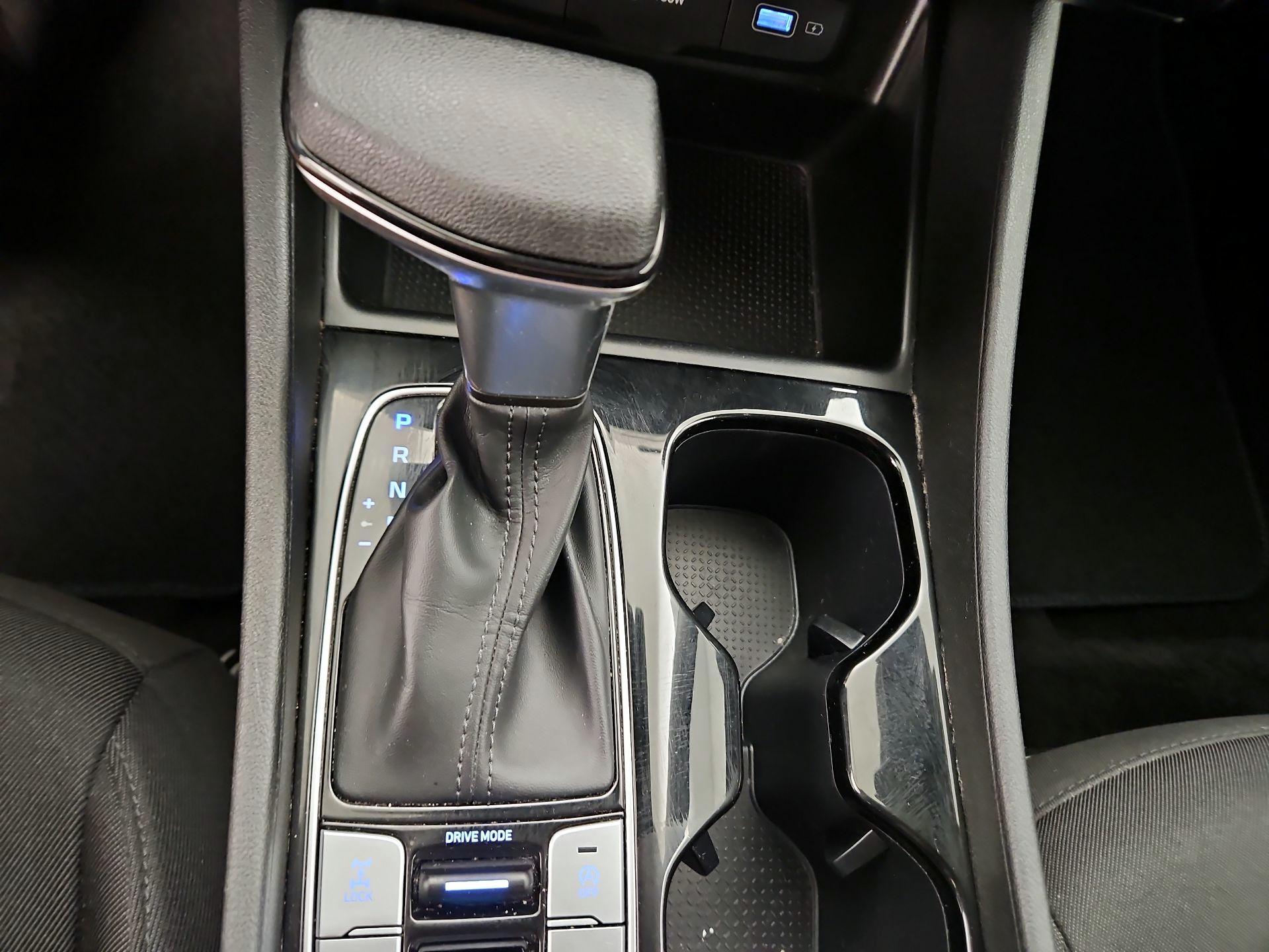 Thumbnail: 2022 Hyundai Tucson - 17