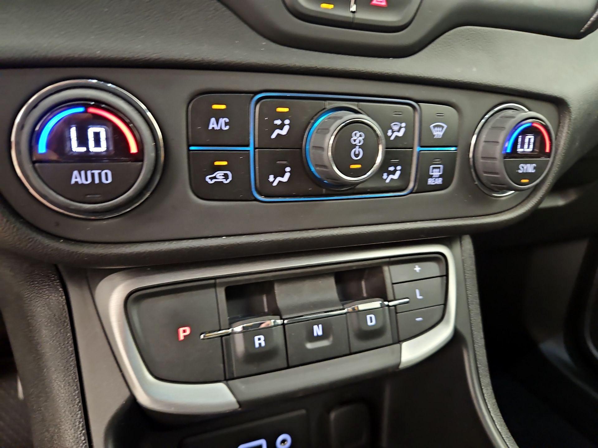 Thumbnail: 2023 GMC Terrain - 17