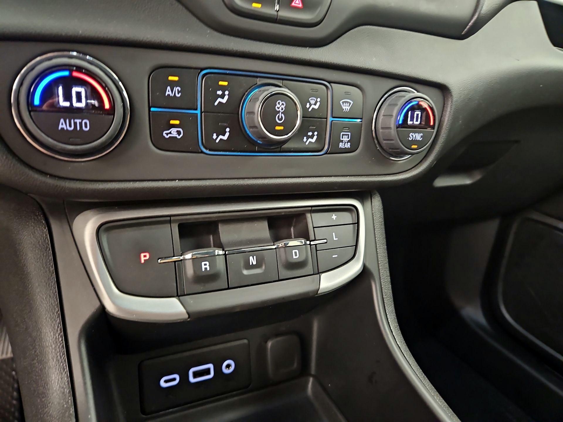 Thumbnail: 2023 GMC Terrain - 18