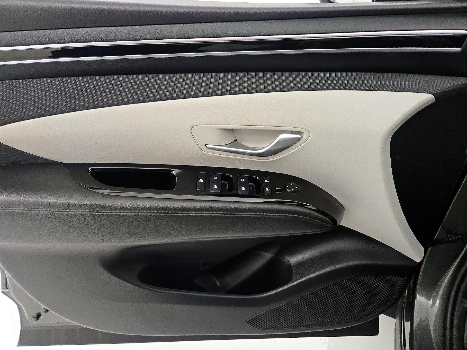 Thumbnail: 2022 Hyundai Tucson - 12