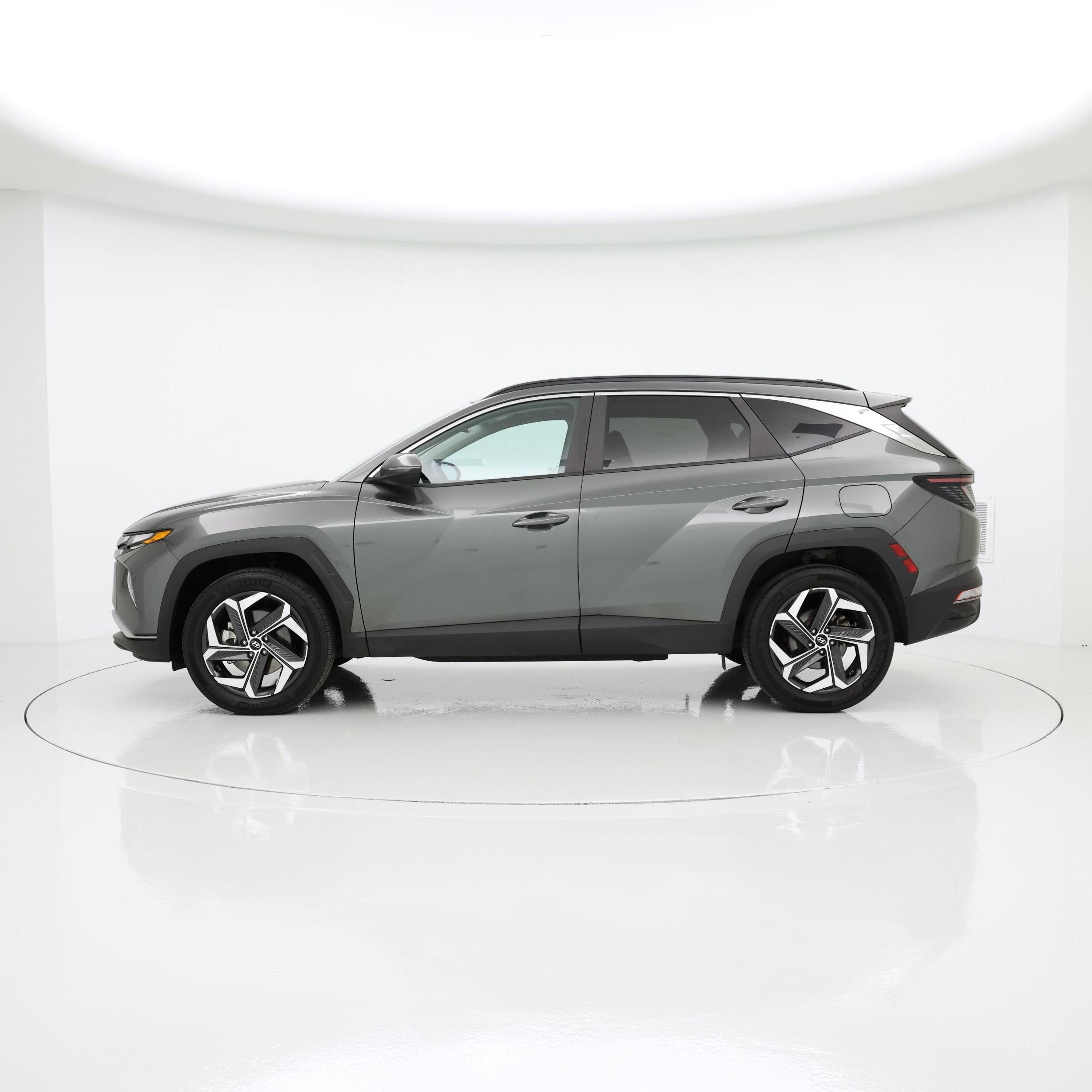 Thumbnail: 2022 Hyundai Tucson - 3