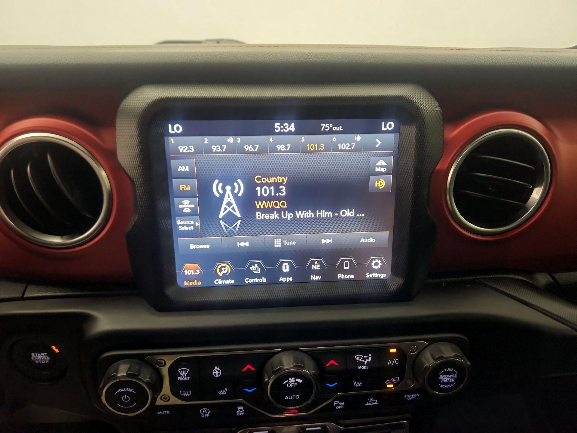 Thumbnail: 2021 Jeep Wrangler - 16