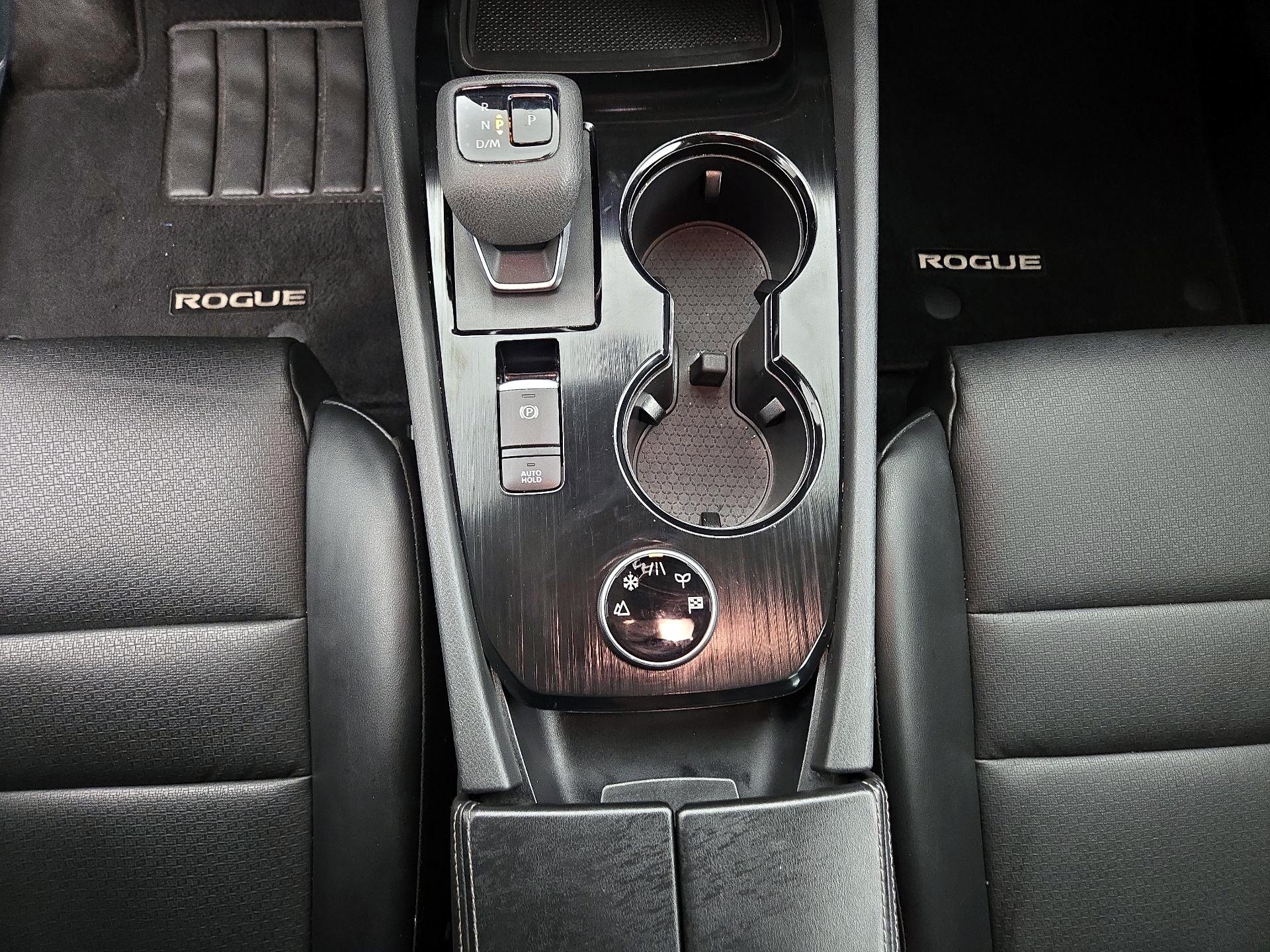 Thumbnail: 2022 Nissan Rogue - 17