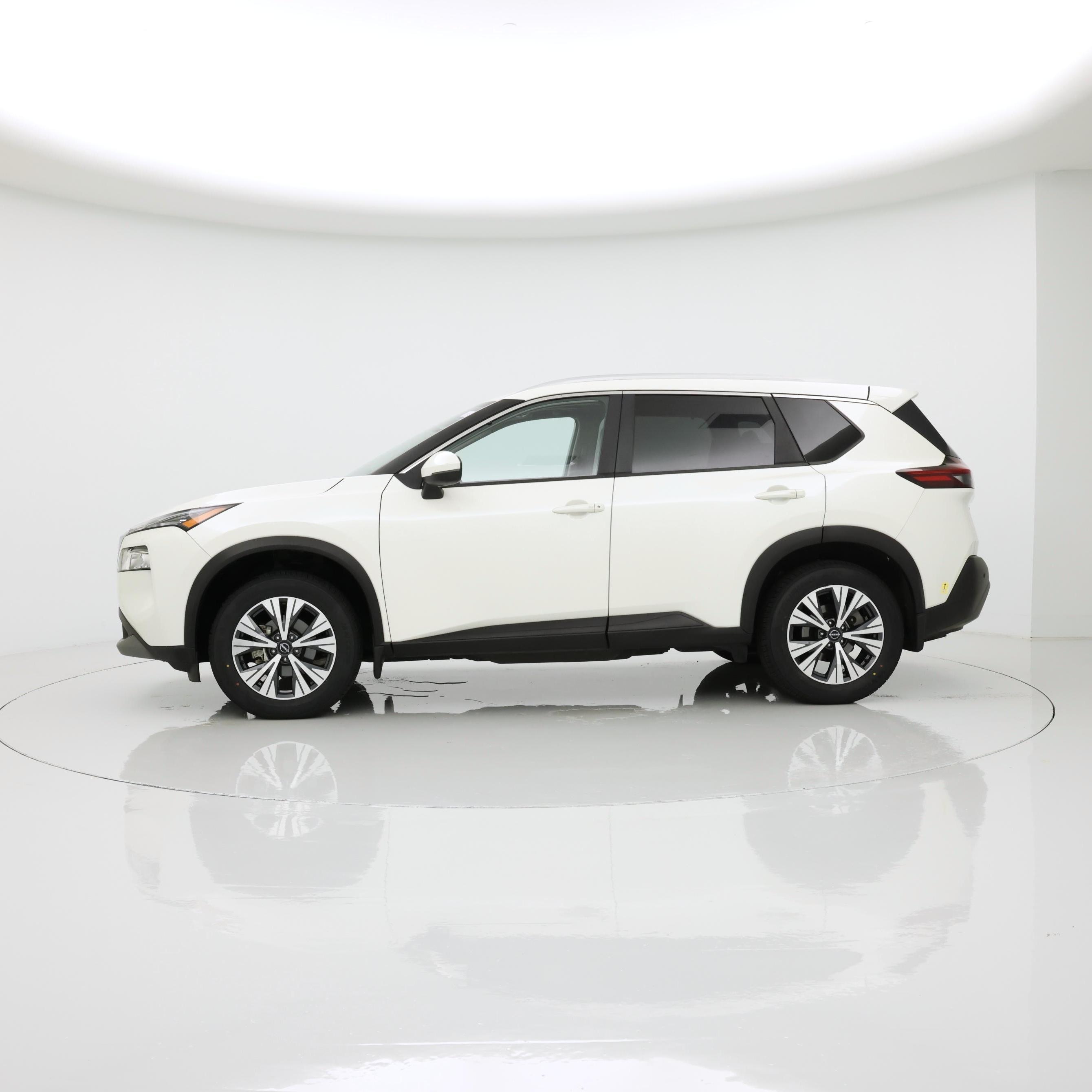 Thumbnail: 2022 Nissan Rogue - 3