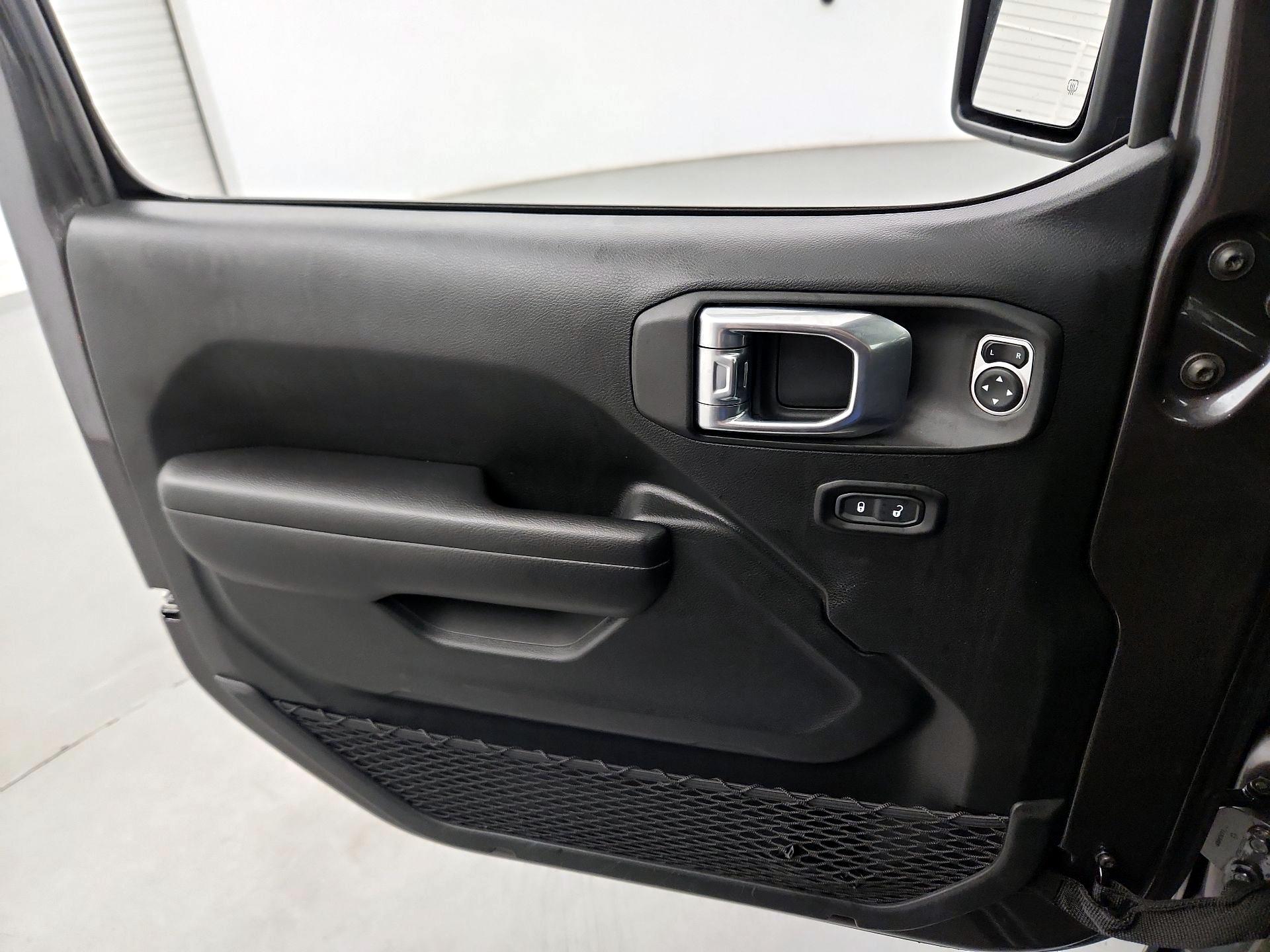 Thumbnail: 2021 Jeep Wrangler - 12