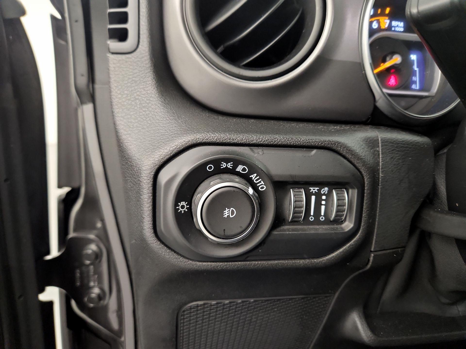 Thumbnail: 2021 Jeep Wrangler - 13
