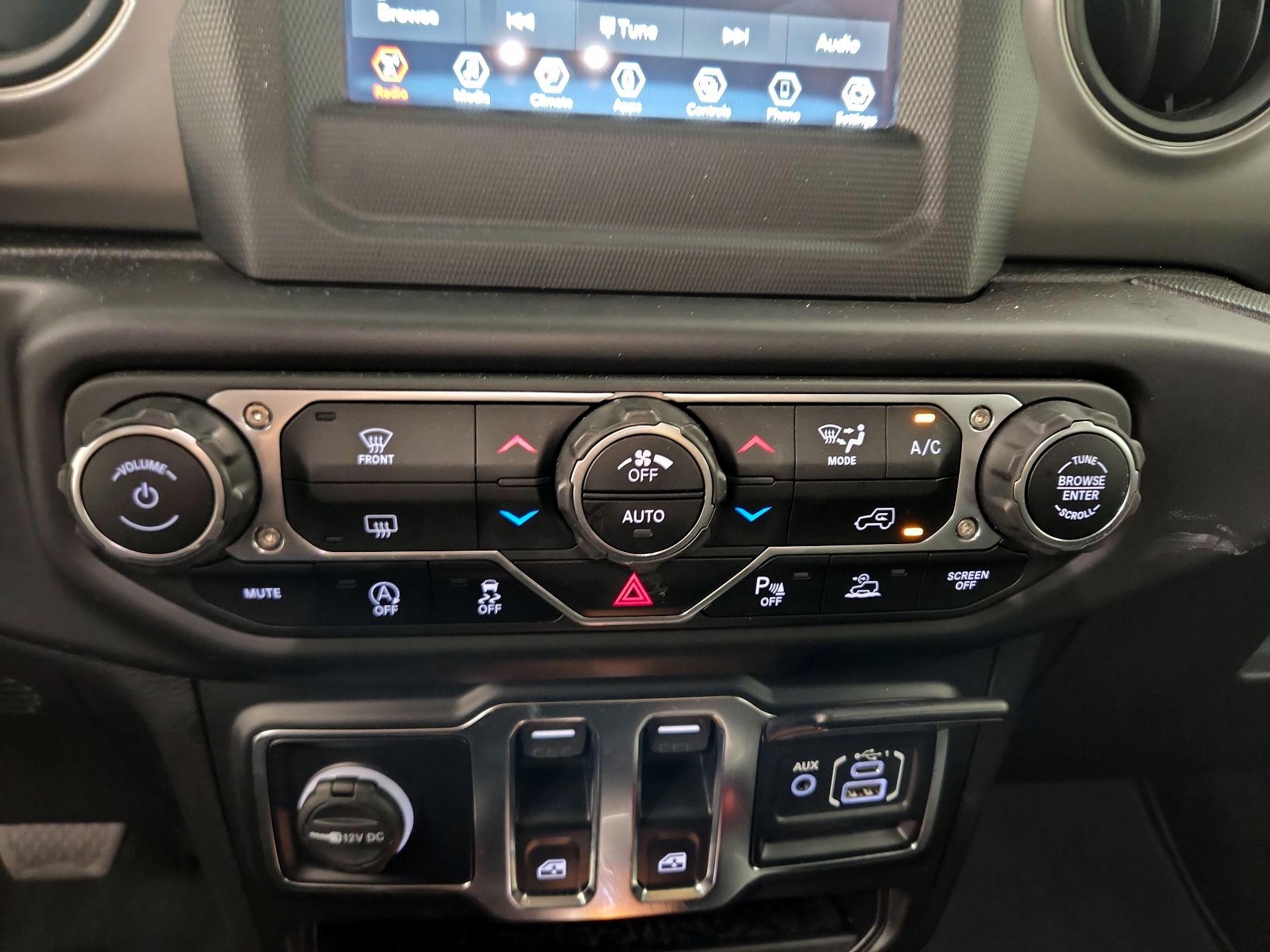 Thumbnail: 2021 Jeep Wrangler - 16