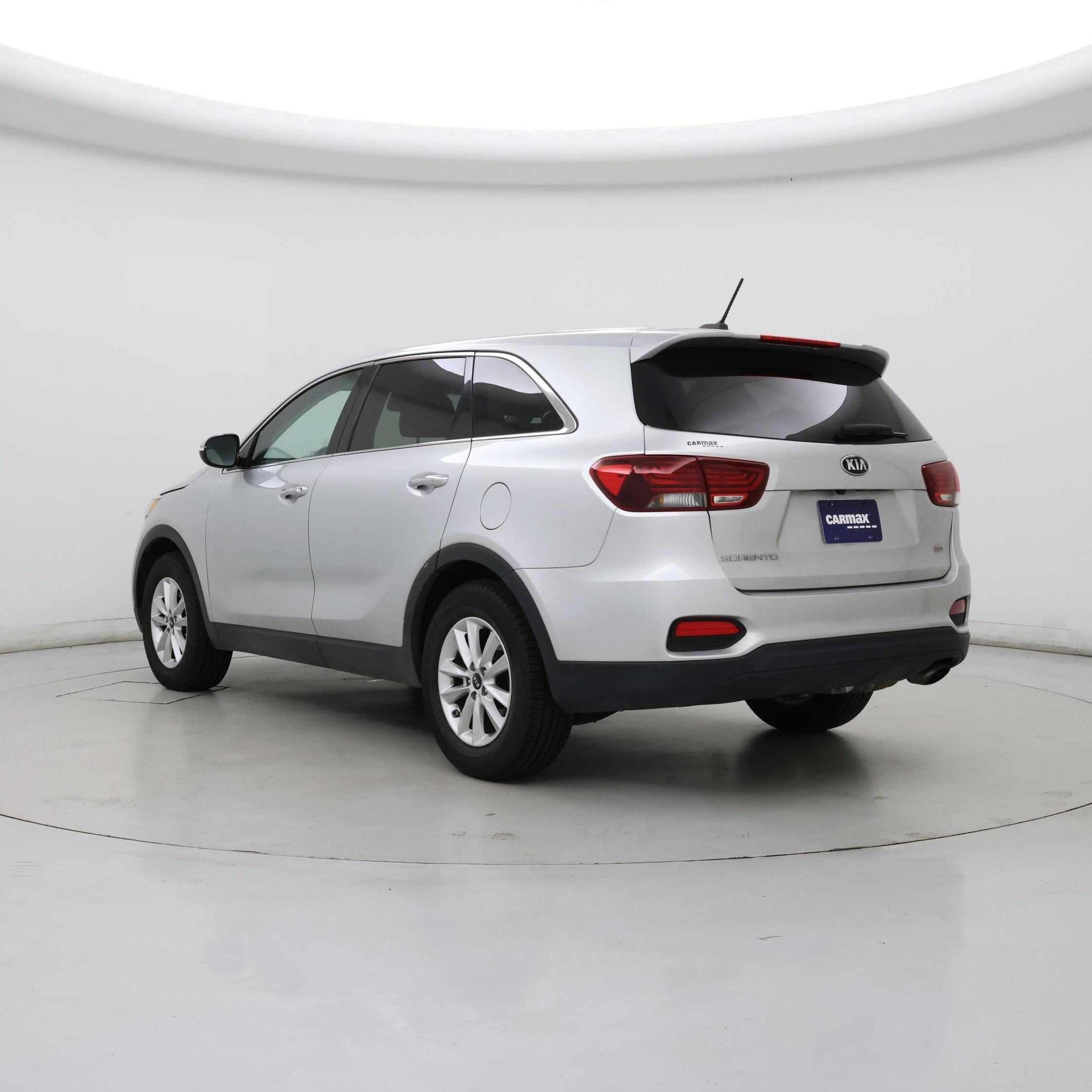 Thumbnail: 2019 Kia Sorento - 2