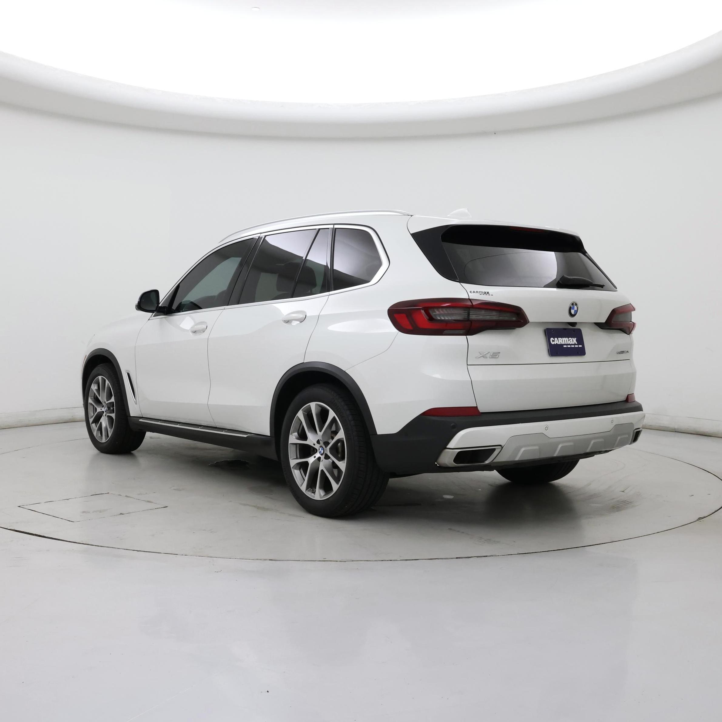 Thumbnail: 2021 BMW X5 - 2