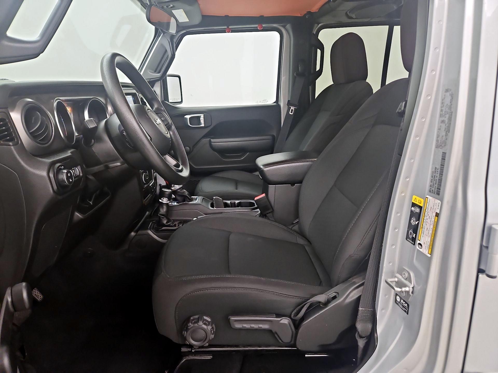 Thumbnail: 2022 Jeep Gladiator - 11
