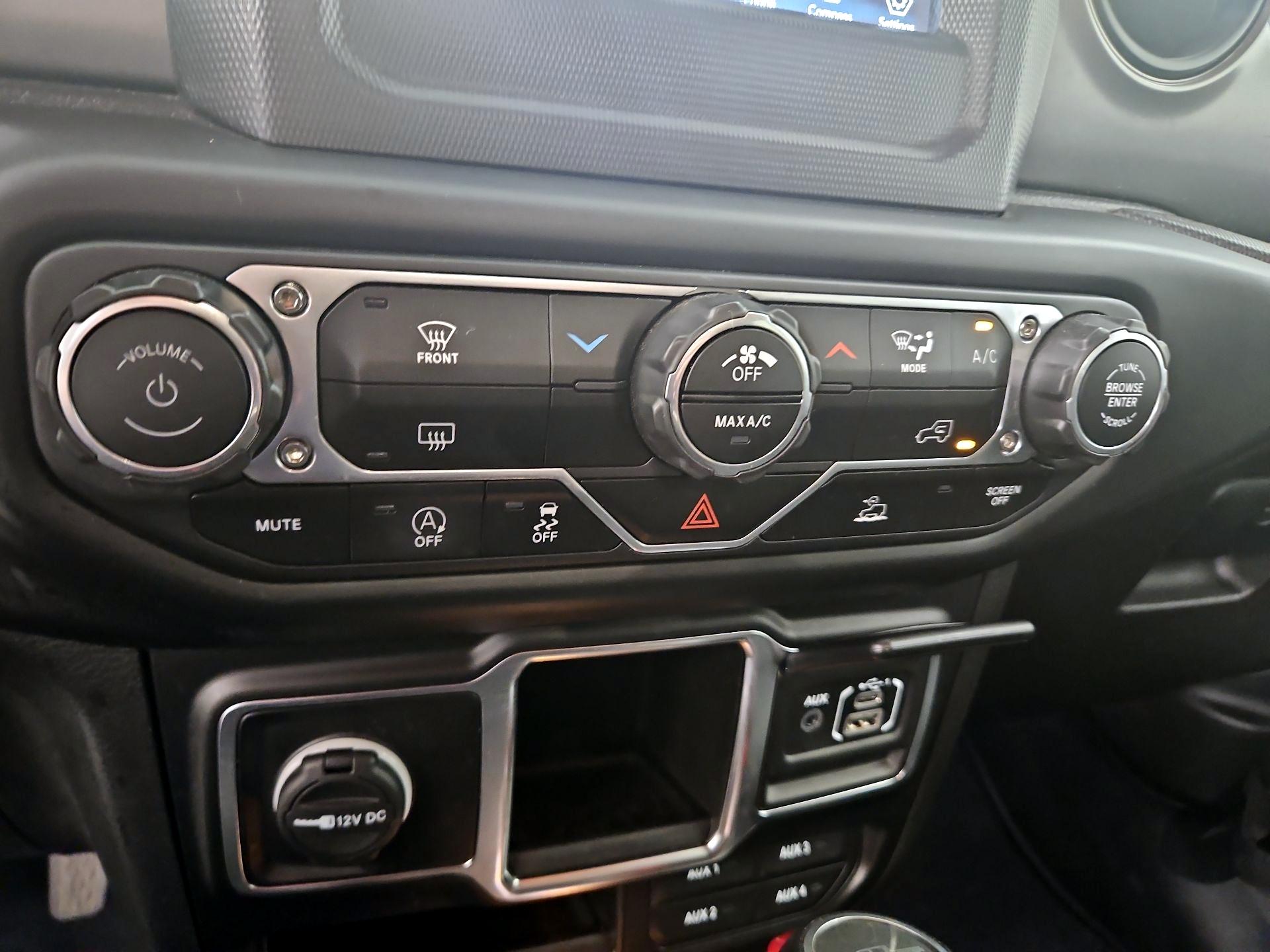 Thumbnail: 2022 Jeep Gladiator - 16