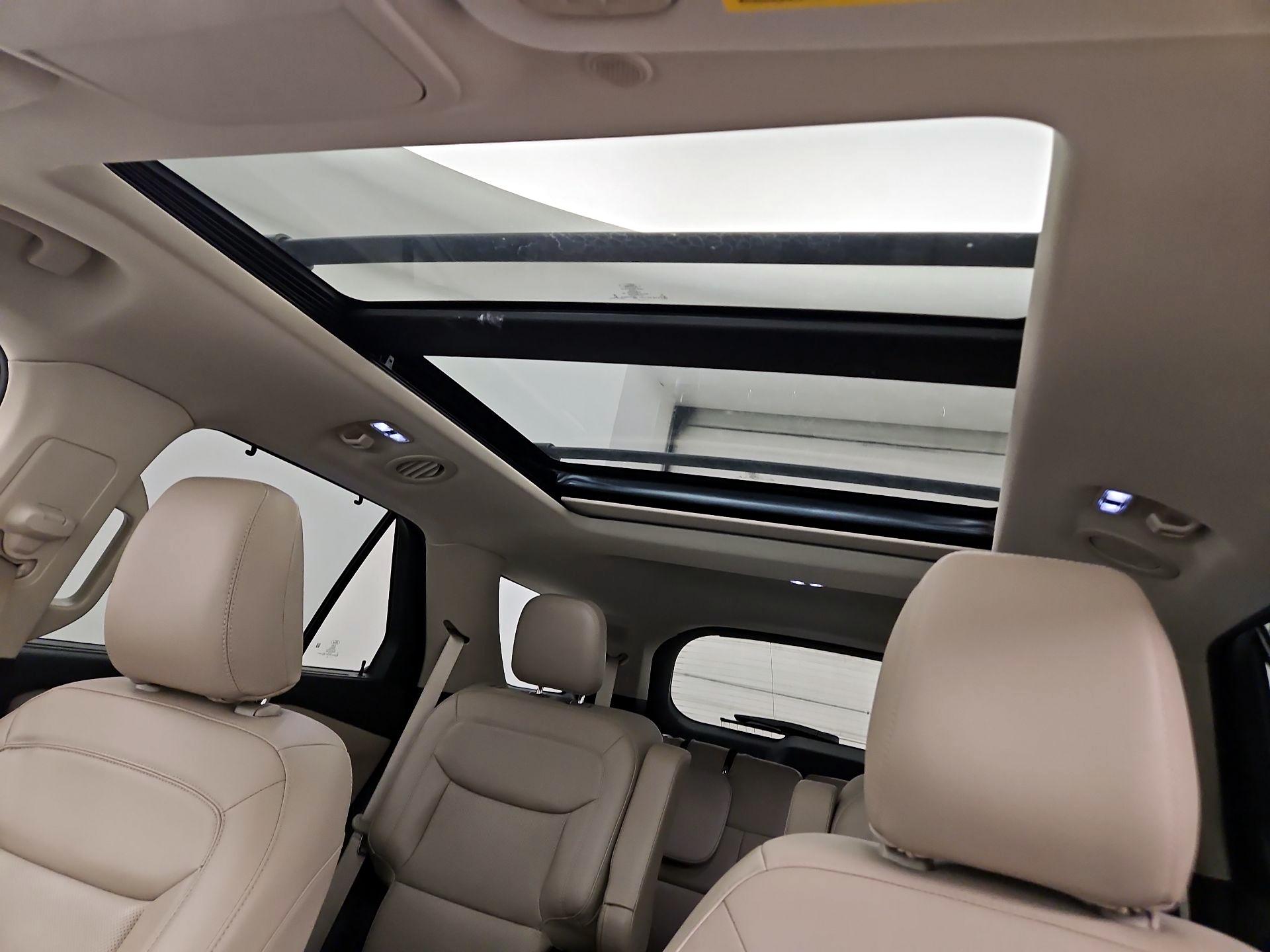 Thumbnail: 2022 Ford Explorer - 20