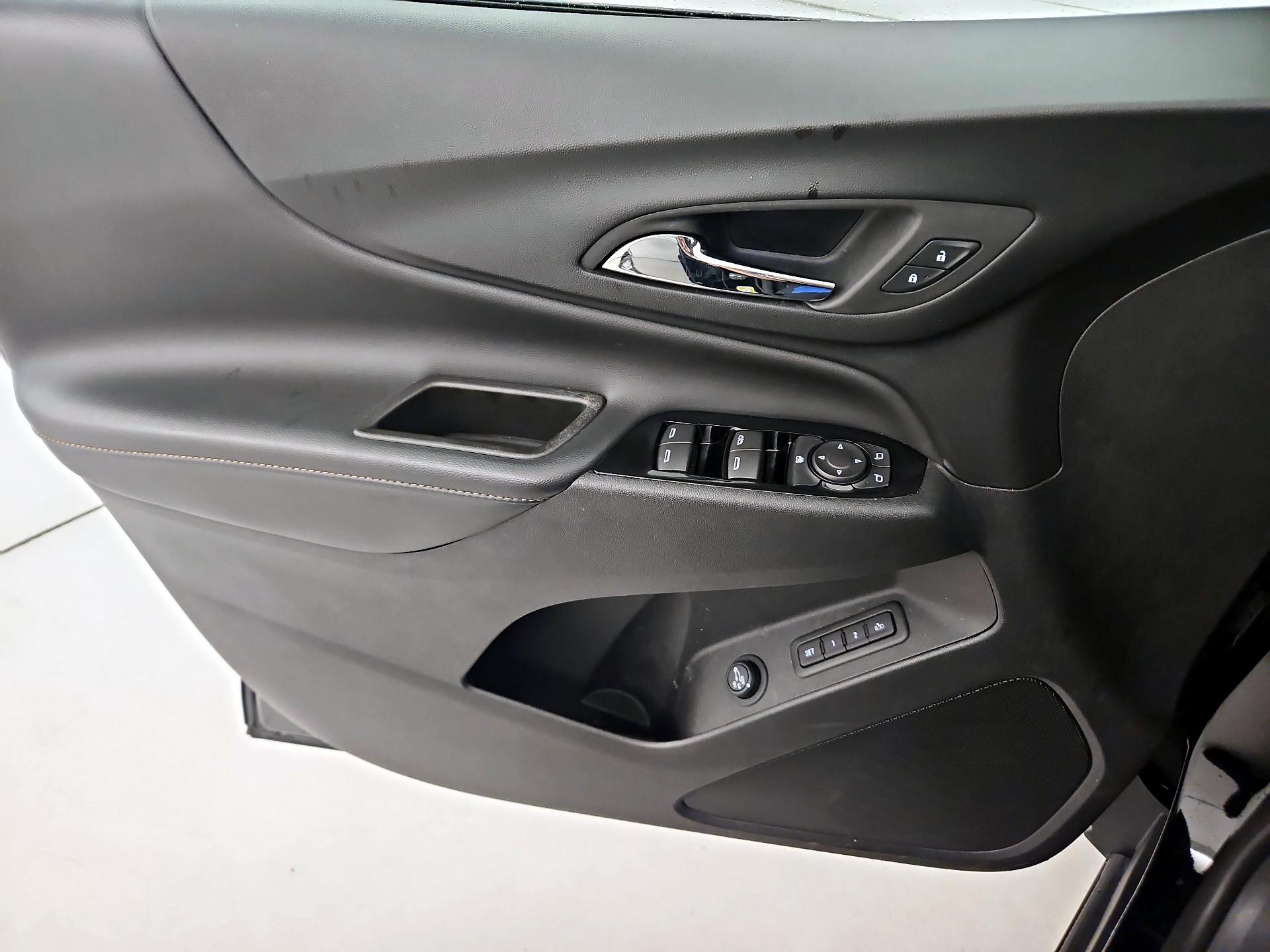 Thumbnail: 2023 Chevrolet Equinox - 12