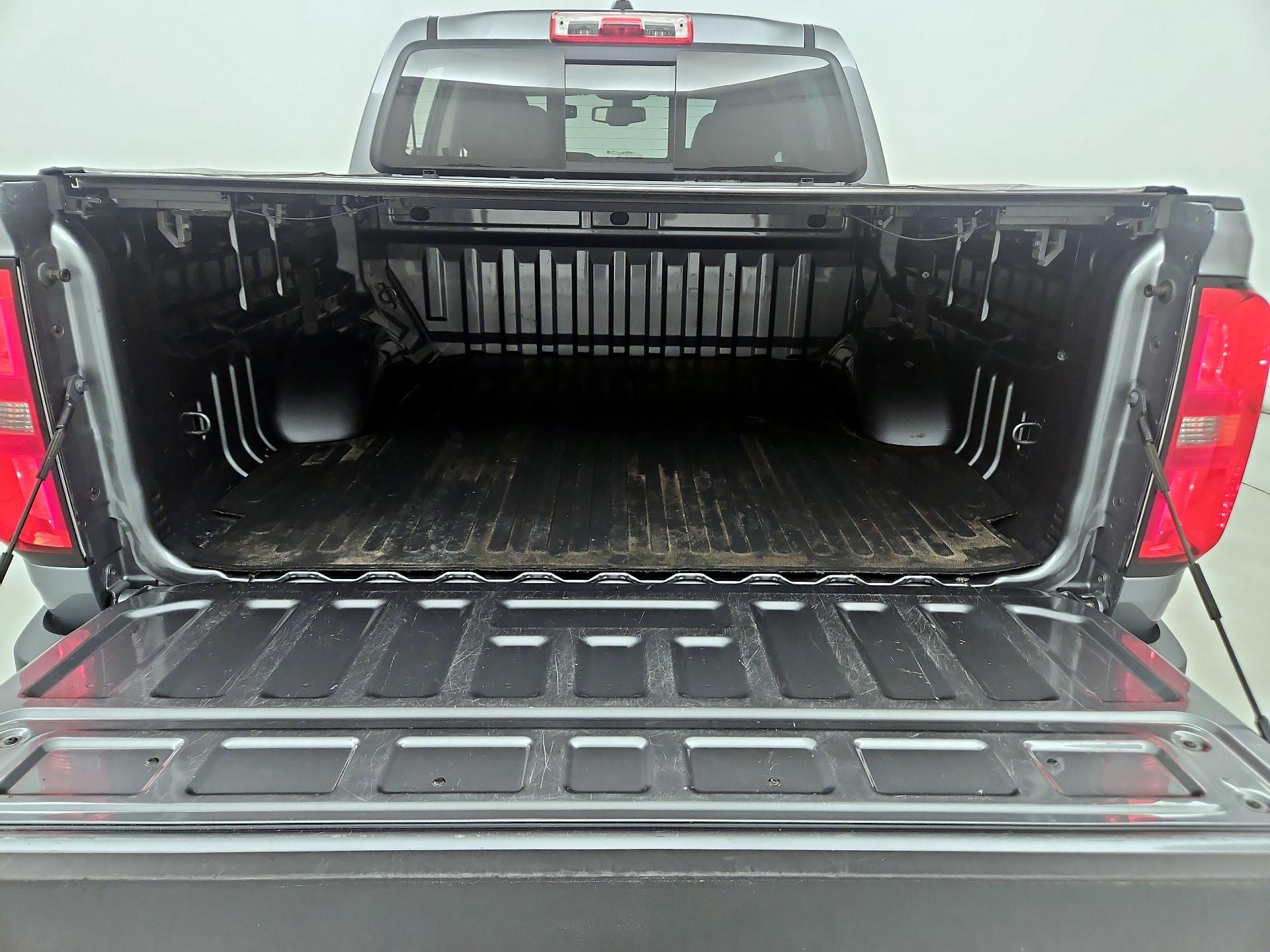 Thumbnail: 2021 Chevrolet Colorado - 20