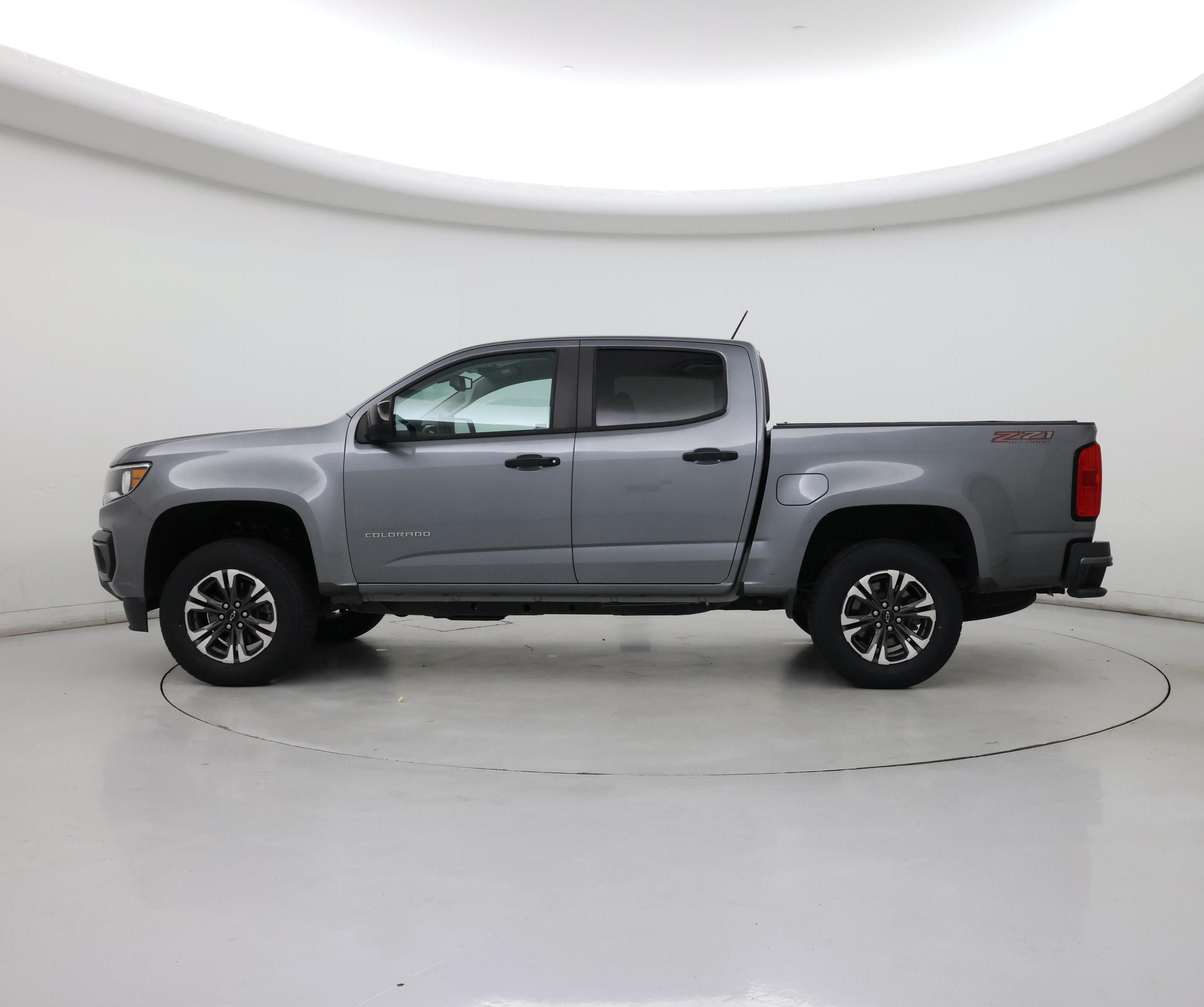 Thumbnail: 2021 Chevrolet Colorado - 3